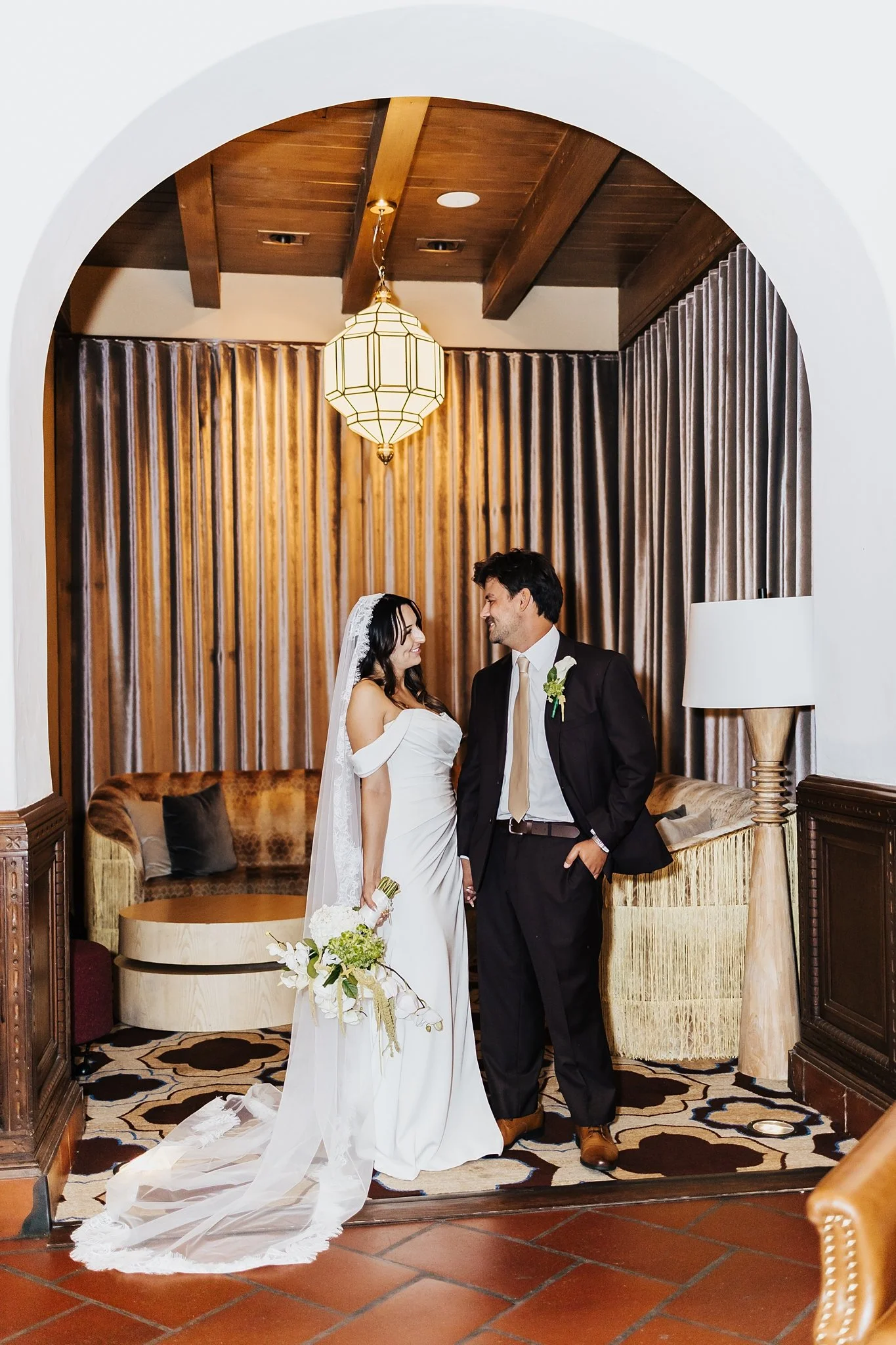Alicia+lucia+photography+-+hotel+anadluz+-+hotel+andaluz+wedding+-+downtown+albuquerque+wedding_0115.jpg
