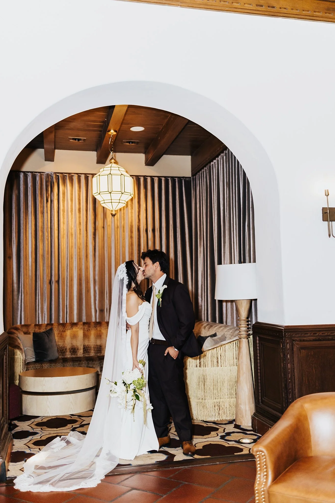 Alicia+lucia+photography+-+hotel+anadluz+-+hotel+andaluz+wedding+-+downtown+albuquerque+wedding_0116.jpg