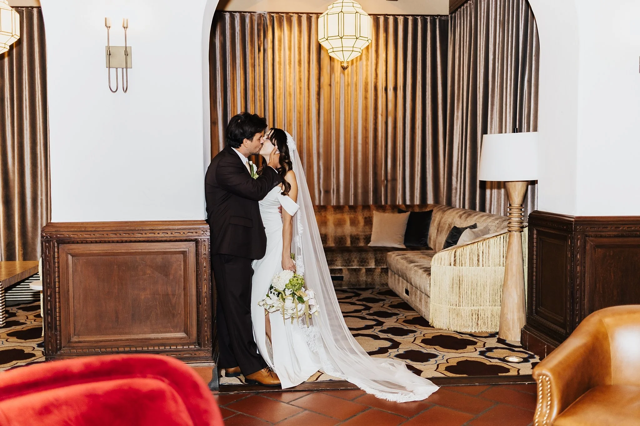 Alicia+lucia+photography+-+hotel+anadluz+-+hotel+andaluz+wedding+-+downtown+albuquerque+wedding_0117.jpg