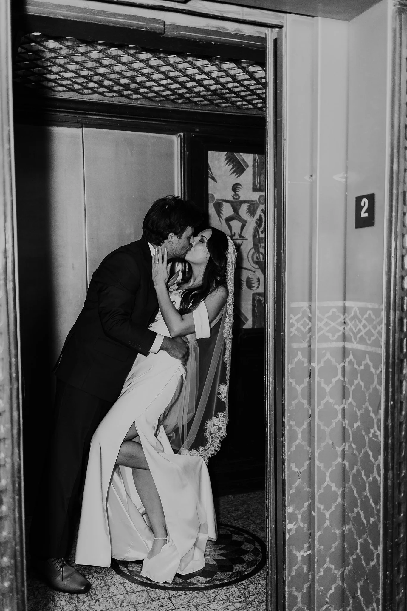 Alicia+lucia+photography+-+hotel+anadluz+-+hotel+andaluz+wedding+-+downtown+albuquerque+wedding_0126.jpg