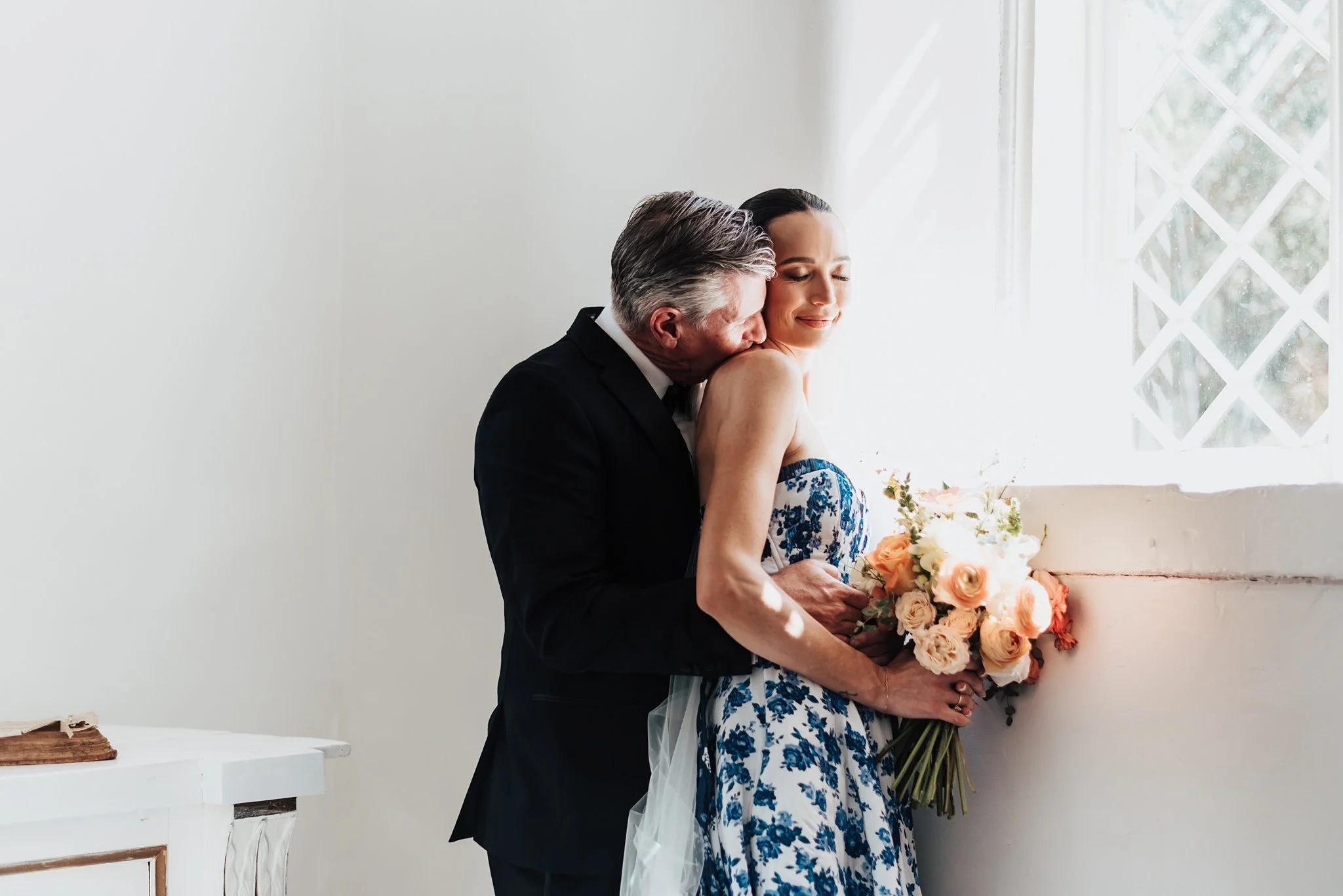 Alicia+lucia+photography+-+bishops+lodge+-+bishops+lodge+wedding+-+southwest+wedding_0001.jpg