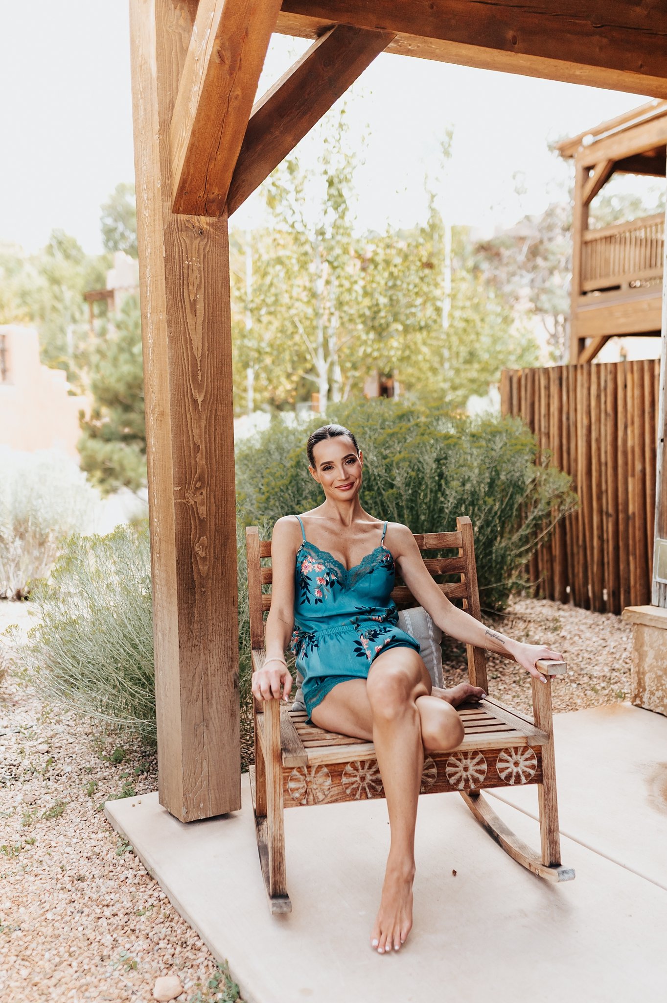 Alicia+lucia+photography+-+bishops+lodge+-+bishops+lodge+wedding+-+southwest+wedding_0011.jpg