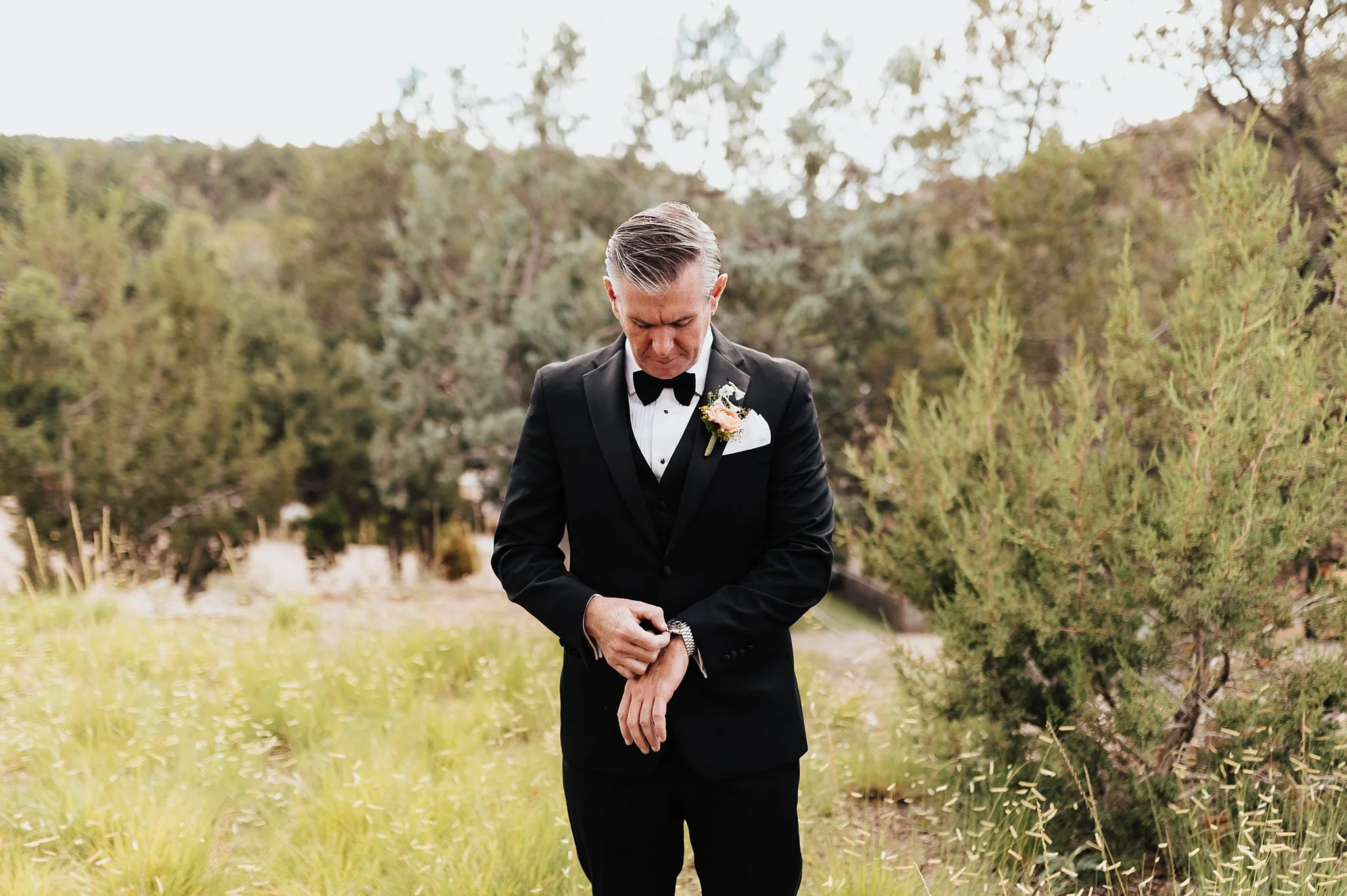 Alicia+lucia+photography+-+bishops+lodge+-+bishops+lodge+wedding+-+southwest+wedding_0023.jpg