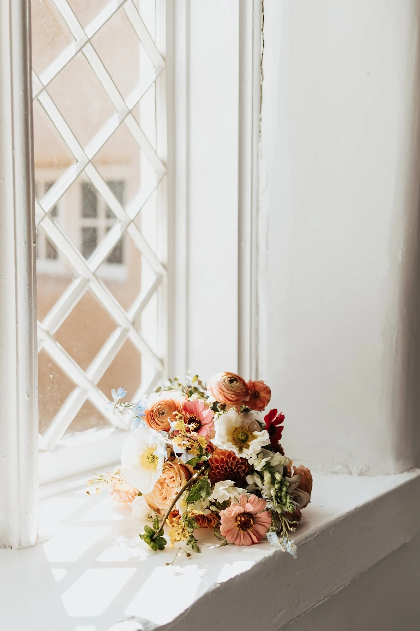 Alicia+lucia+photography+-+bishops+lodge+-+bishops+lodge+wedding+-+southwest+wedding_0037.jpg
