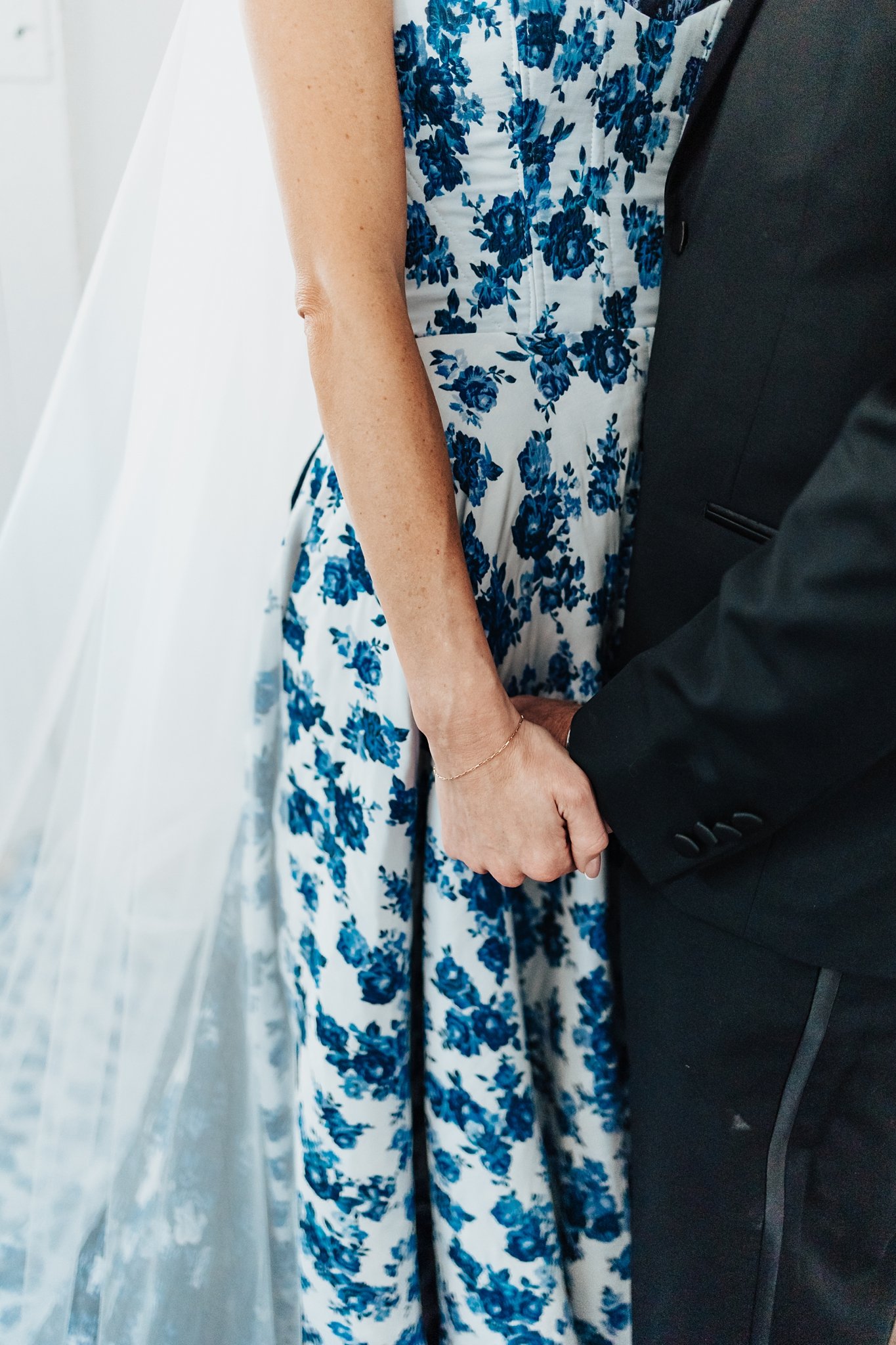 Alicia+lucia+photography+-+bishops+lodge+-+bishops+lodge+wedding+-+southwest+wedding_0053.jpg