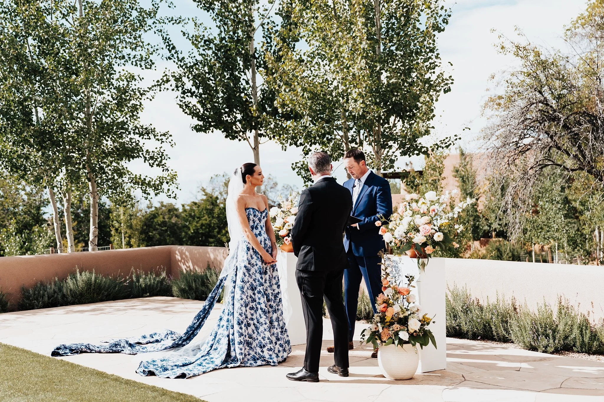 Alicia+lucia+photography+-+bishops+lodge+-+bishops+lodge+wedding+-+southwest+wedding_0069.jpg