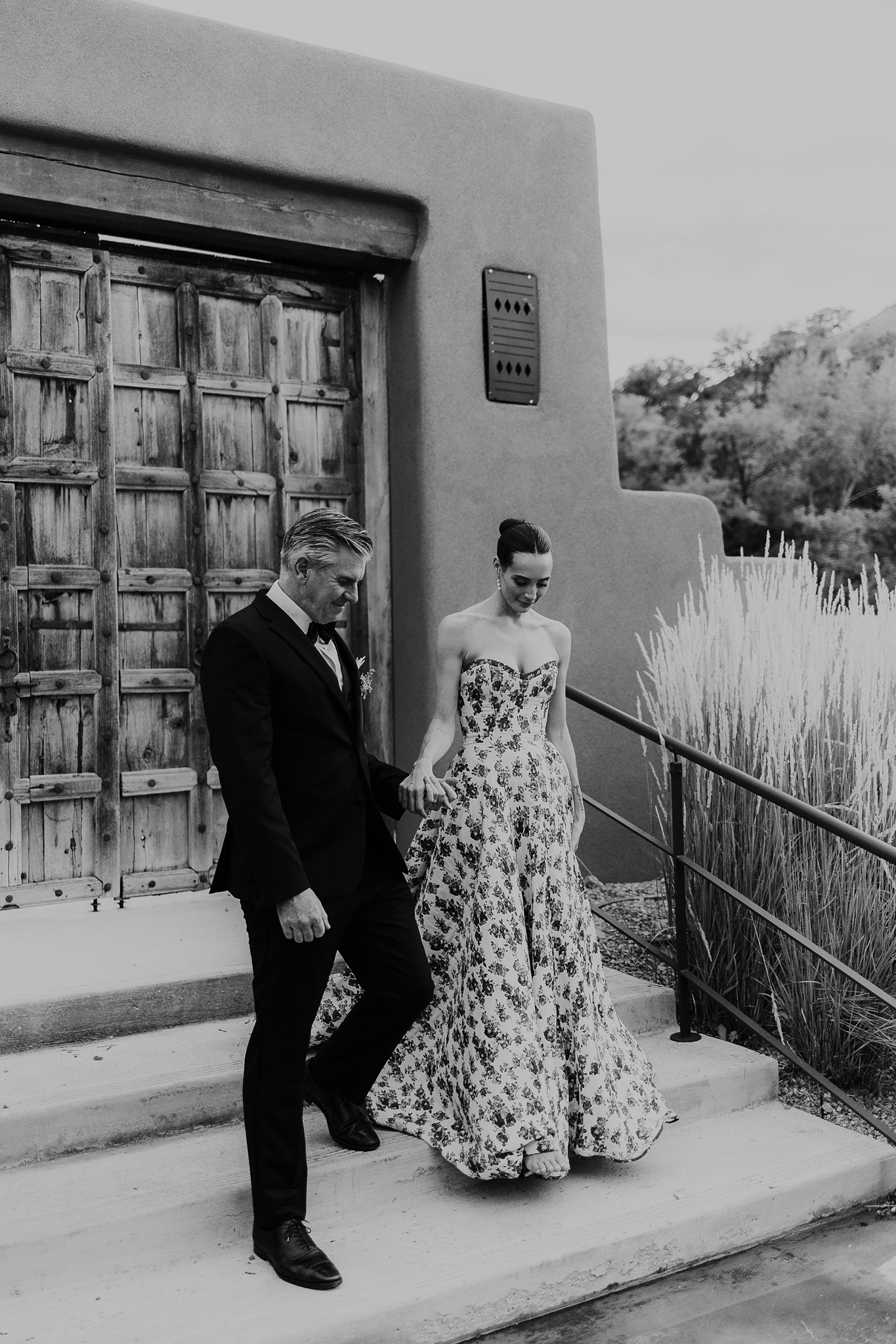 Alicia+lucia+photography+-+bishops+lodge+-+bishops+lodge+wedding+-+southwest+wedding_0085.jpg