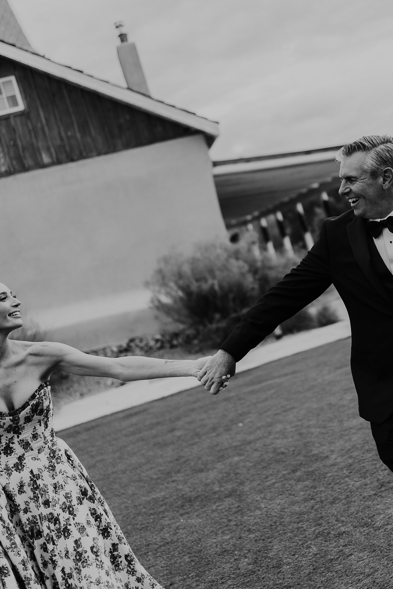 Alicia+lucia+photography+-+bishops+lodge+-+bishops+lodge+wedding+-+southwest+wedding_0099.jpg