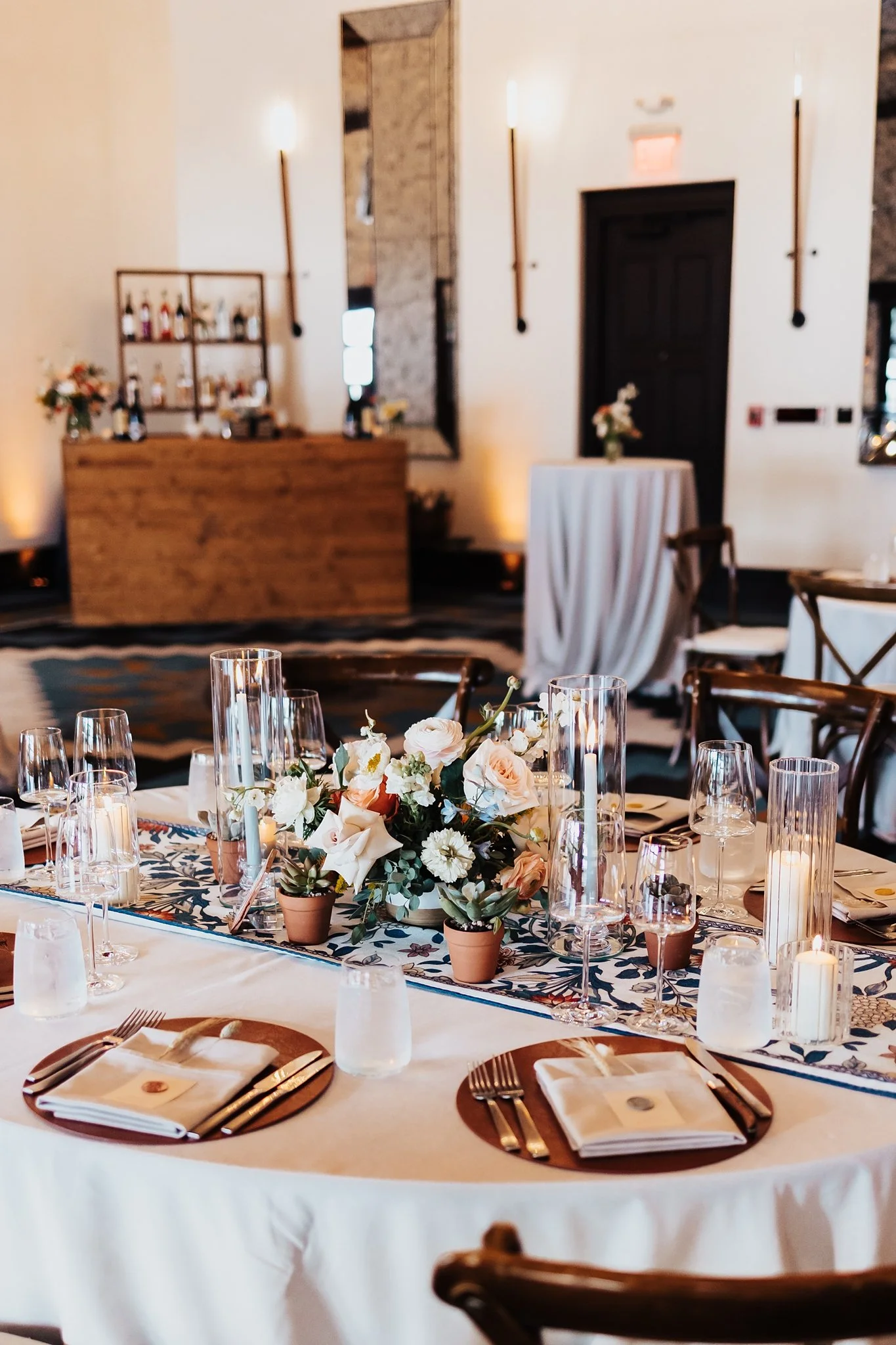 Alicia+lucia+photography+-+bishops+lodge+-+bishops+lodge+wedding+-+southwest+wedding_0117.jpg