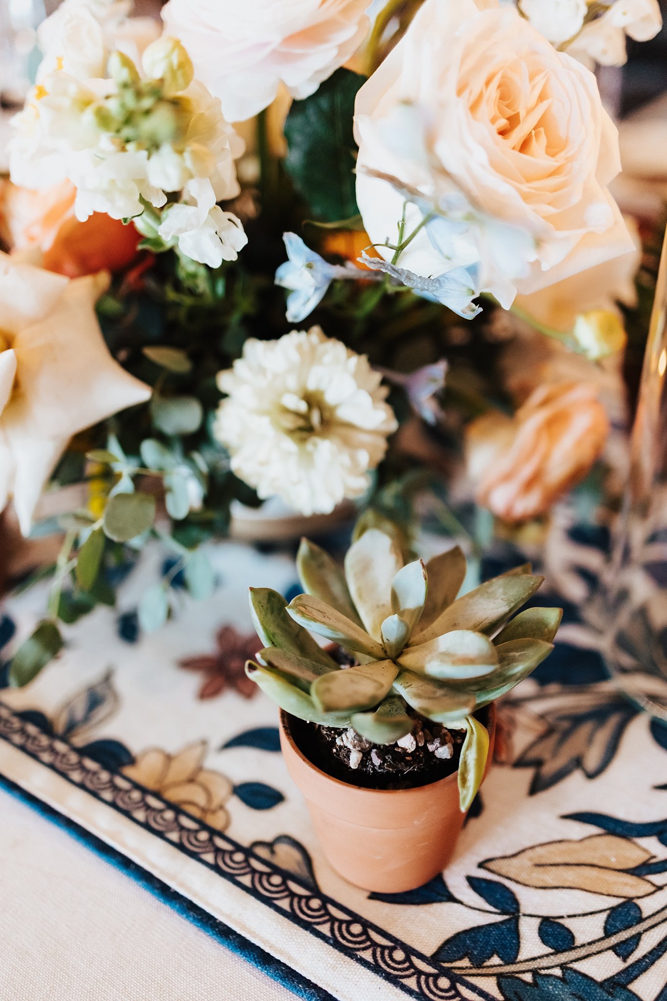 Alicia+lucia+photography+-+bishops+lodge+-+bishops+lodge+wedding+-+southwest+wedding_0120.jpg