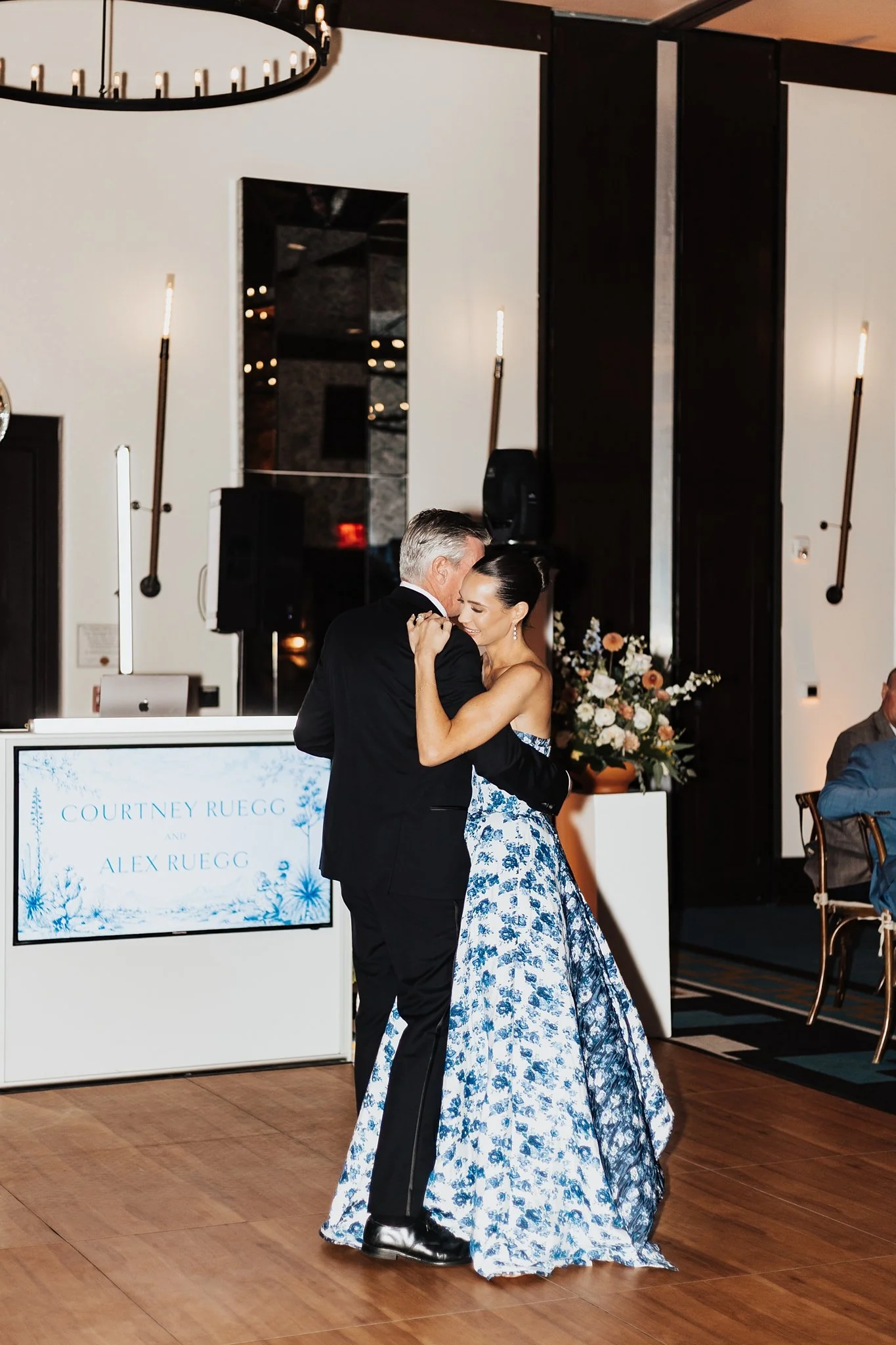 Alicia+lucia+photography+-+bishops+lodge+-+bishops+lodge+wedding+-+southwest+wedding_0140.jpg