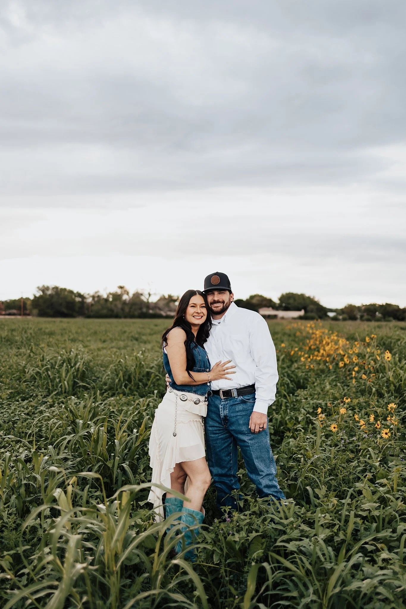 Alicia+lucia+photography+-+southwest+engagement+-+new+mexico+engagement+-+western+engagement_0012.jpg