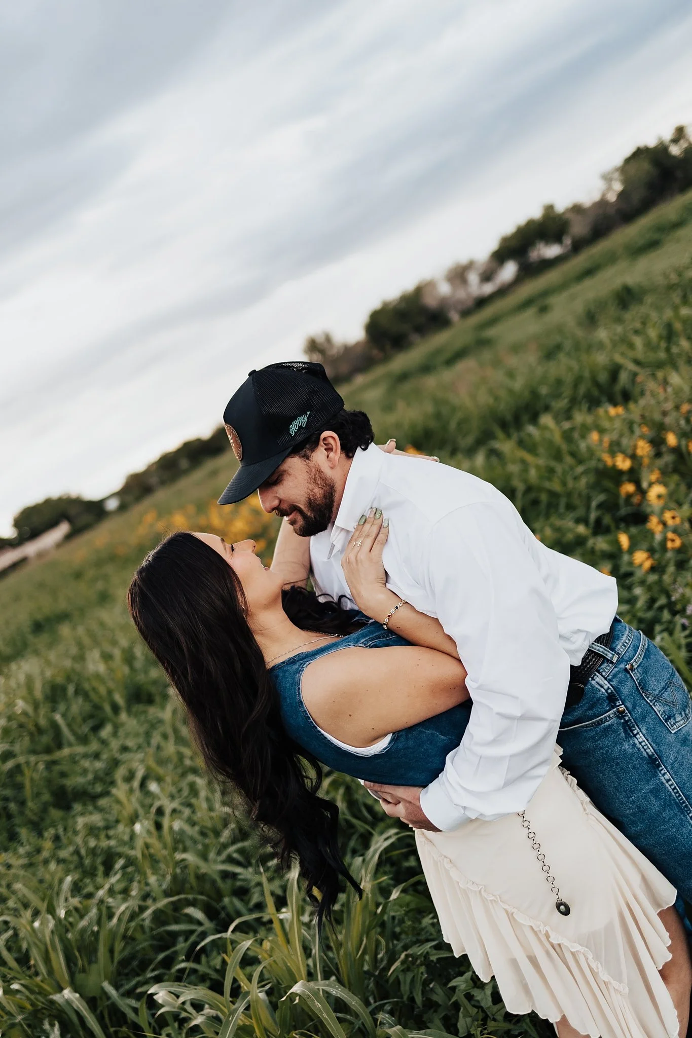 Alicia+lucia+photography+-+southwest+engagement+-+new+mexico+engagement+-+western+engagement_0016.jpg