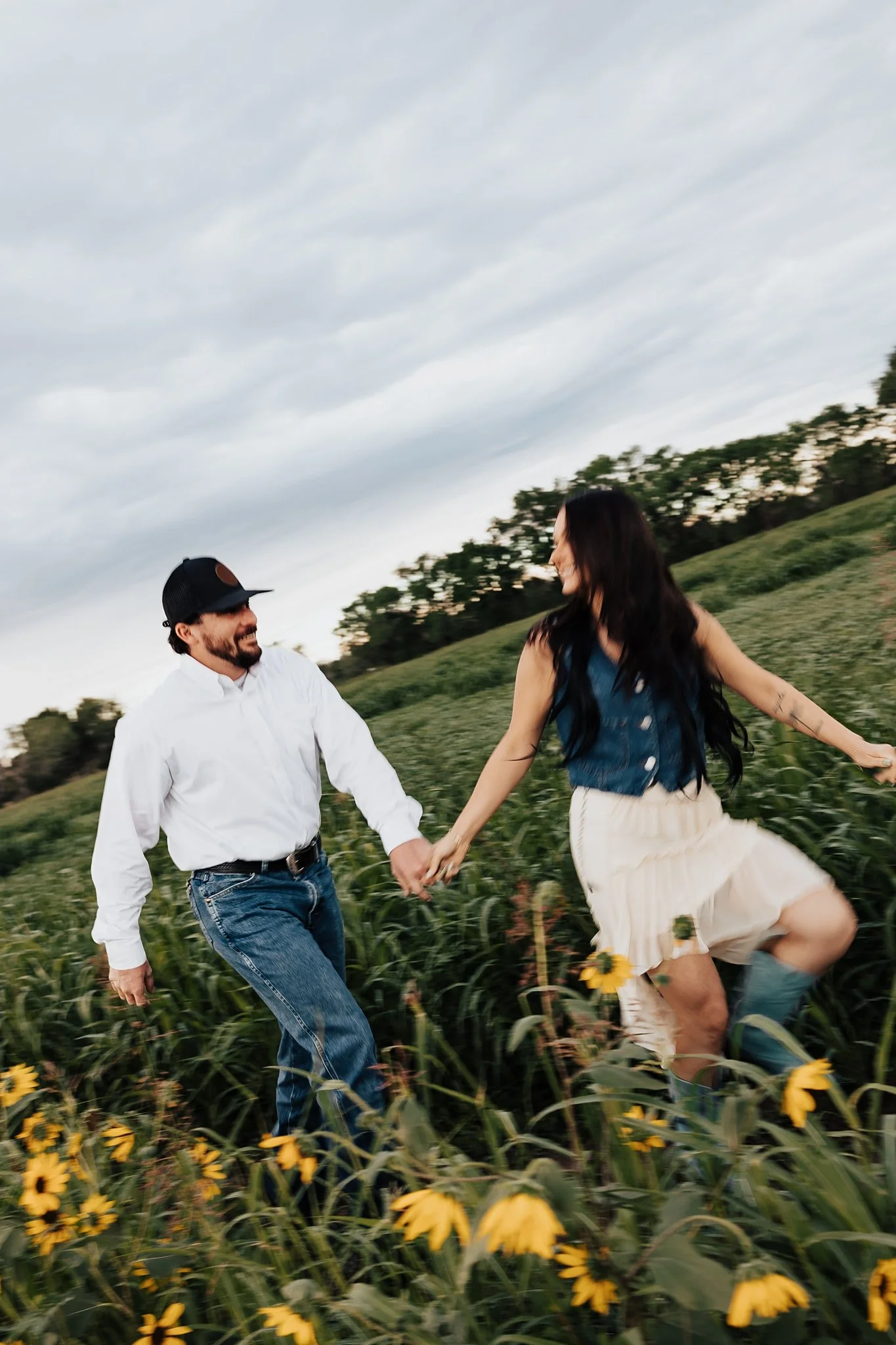 Alicia+lucia+photography+-+southwest+engagement+-+new+mexico+engagement+-+western+engagement_0025.jpg