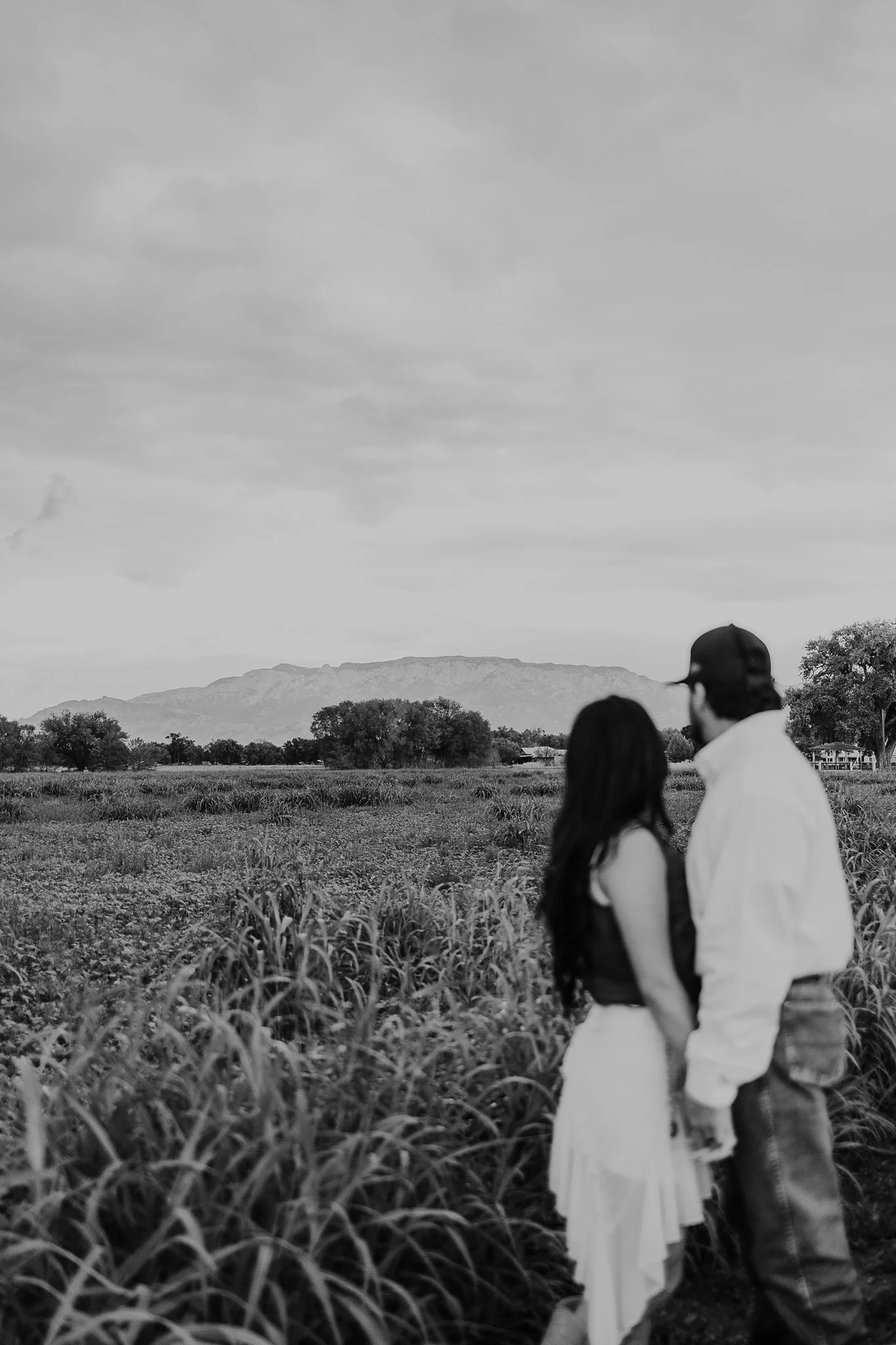 Alicia+lucia+photography+-+southwest+engagement+-+new+mexico+engagement+-+western+engagement_0028.jpg