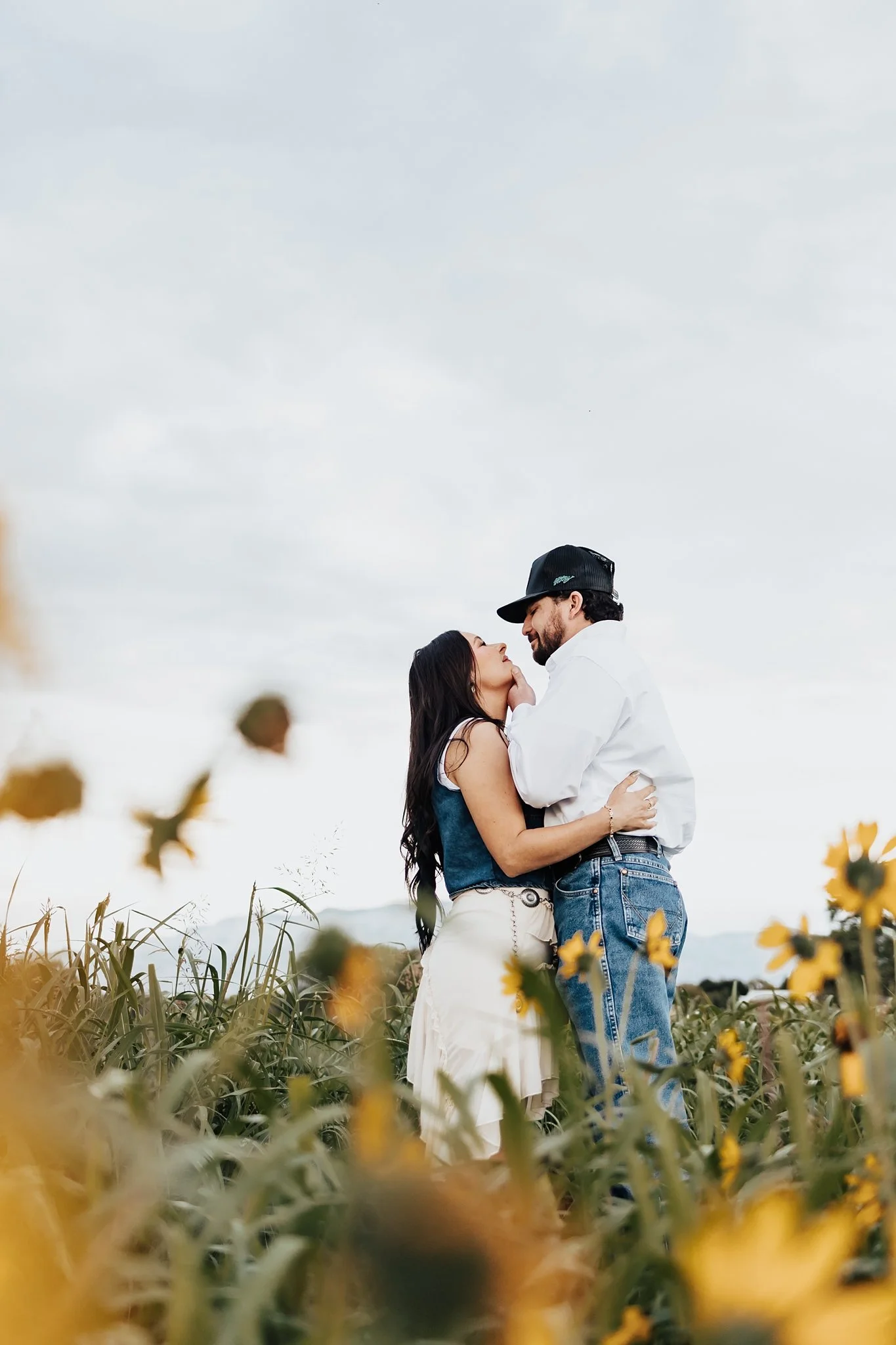 Alicia+lucia+photography+-+southwest+engagement+-+new+mexico+engagement+-+western+engagement_0030.jpg
