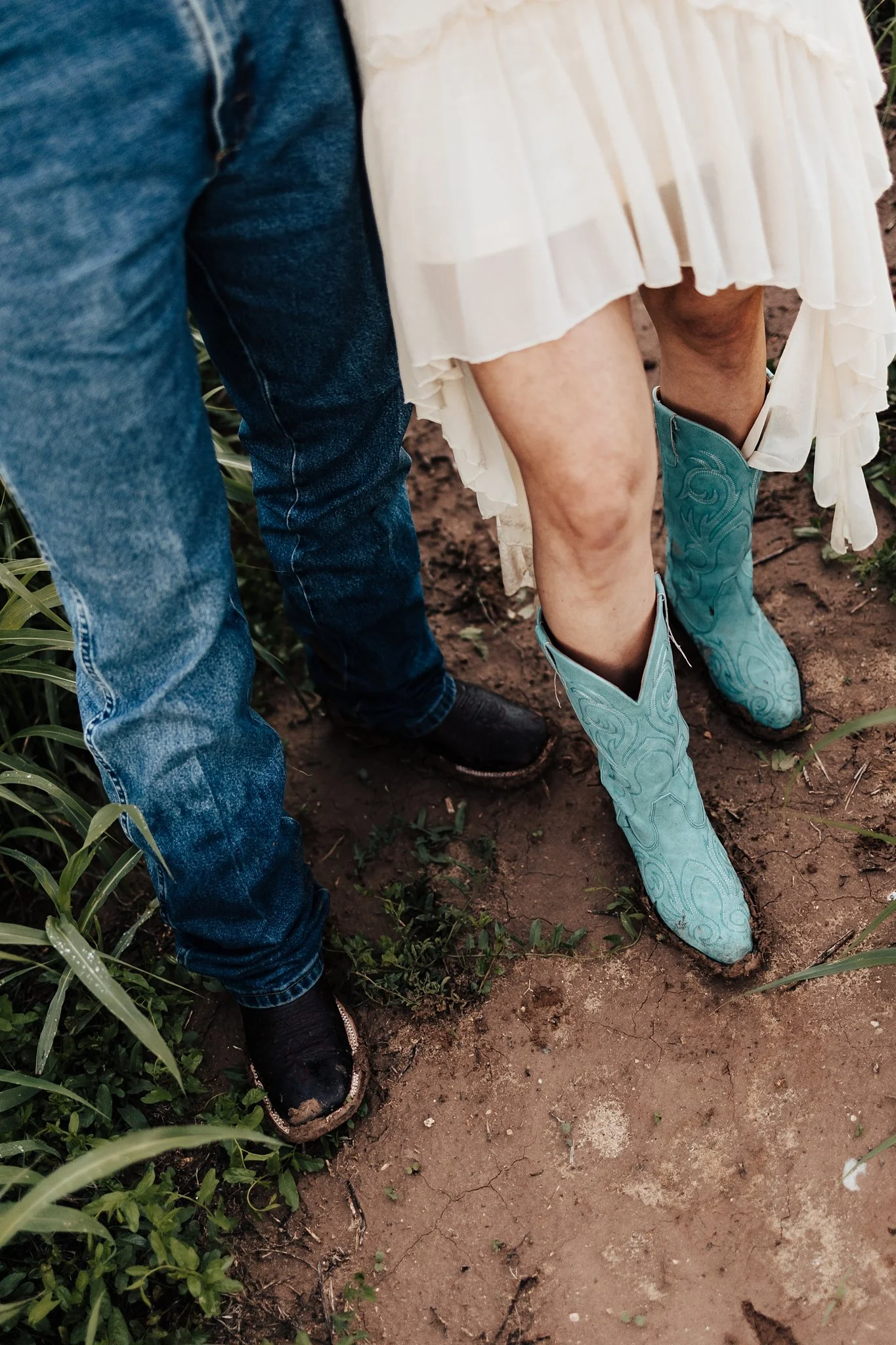 Alicia+lucia+photography+-+southwest+engagement+-+new+mexico+engagement+-+western+engagement_0045.jpg