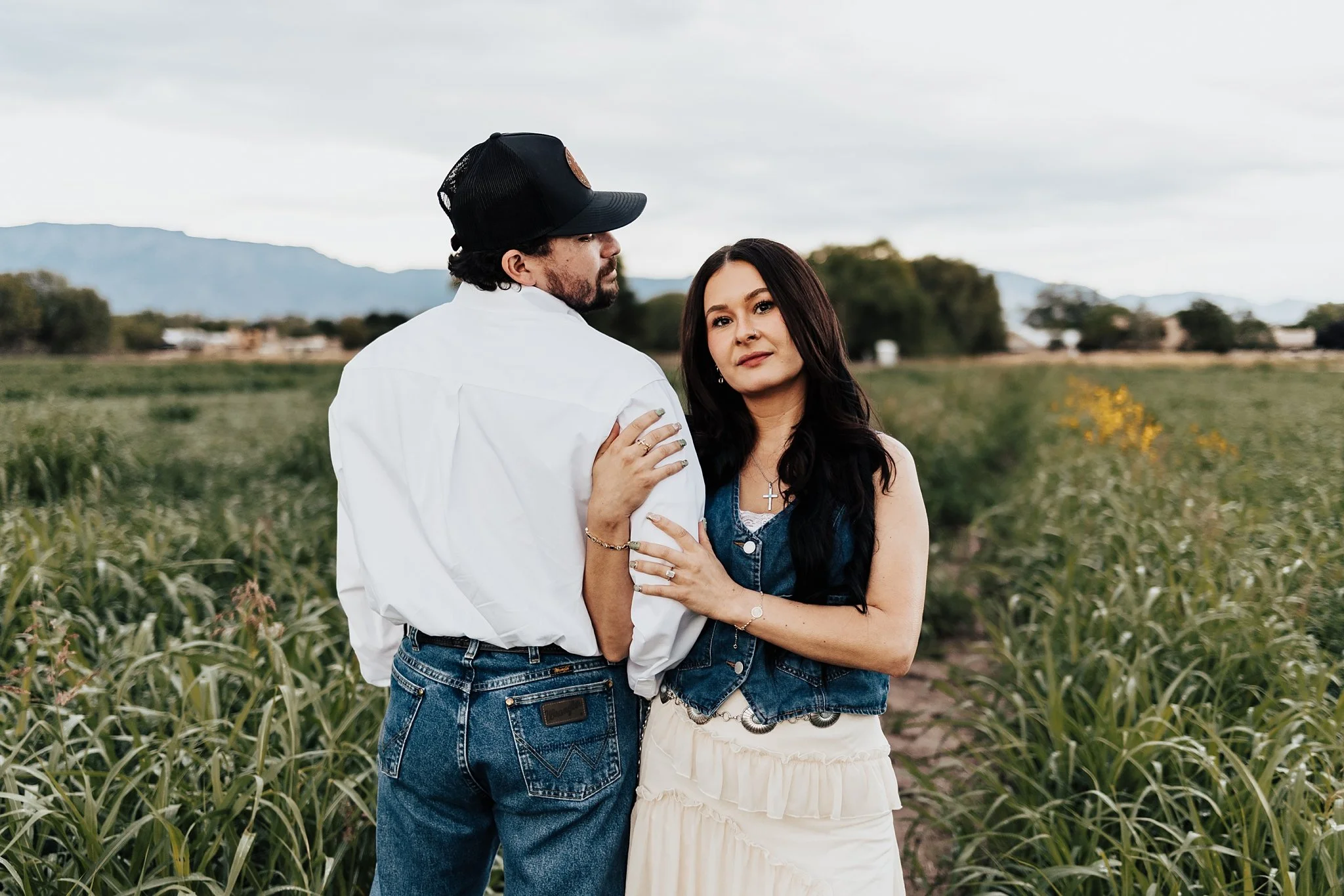 Alicia+lucia+photography+-+southwest+engagement+-+new+mexico+engagement+-+western+engagement_0046.jpg