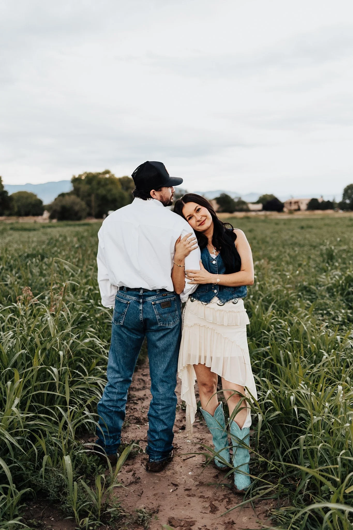 Alicia+lucia+photography+-+southwest+engagement+-+new+mexico+engagement+-+western+engagement_0049.jpg