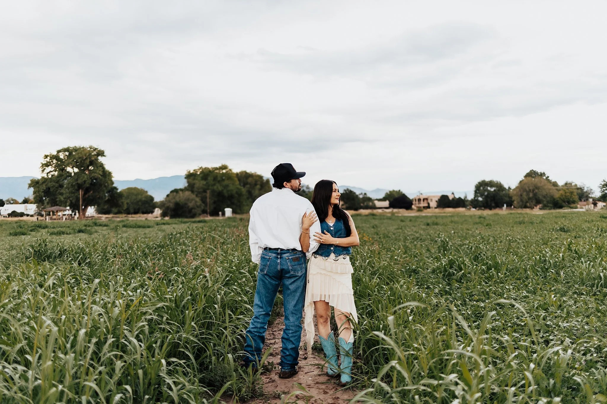 Alicia+lucia+photography+-+southwest+engagement+-+new+mexico+engagement+-+western+engagement_0050.jpg