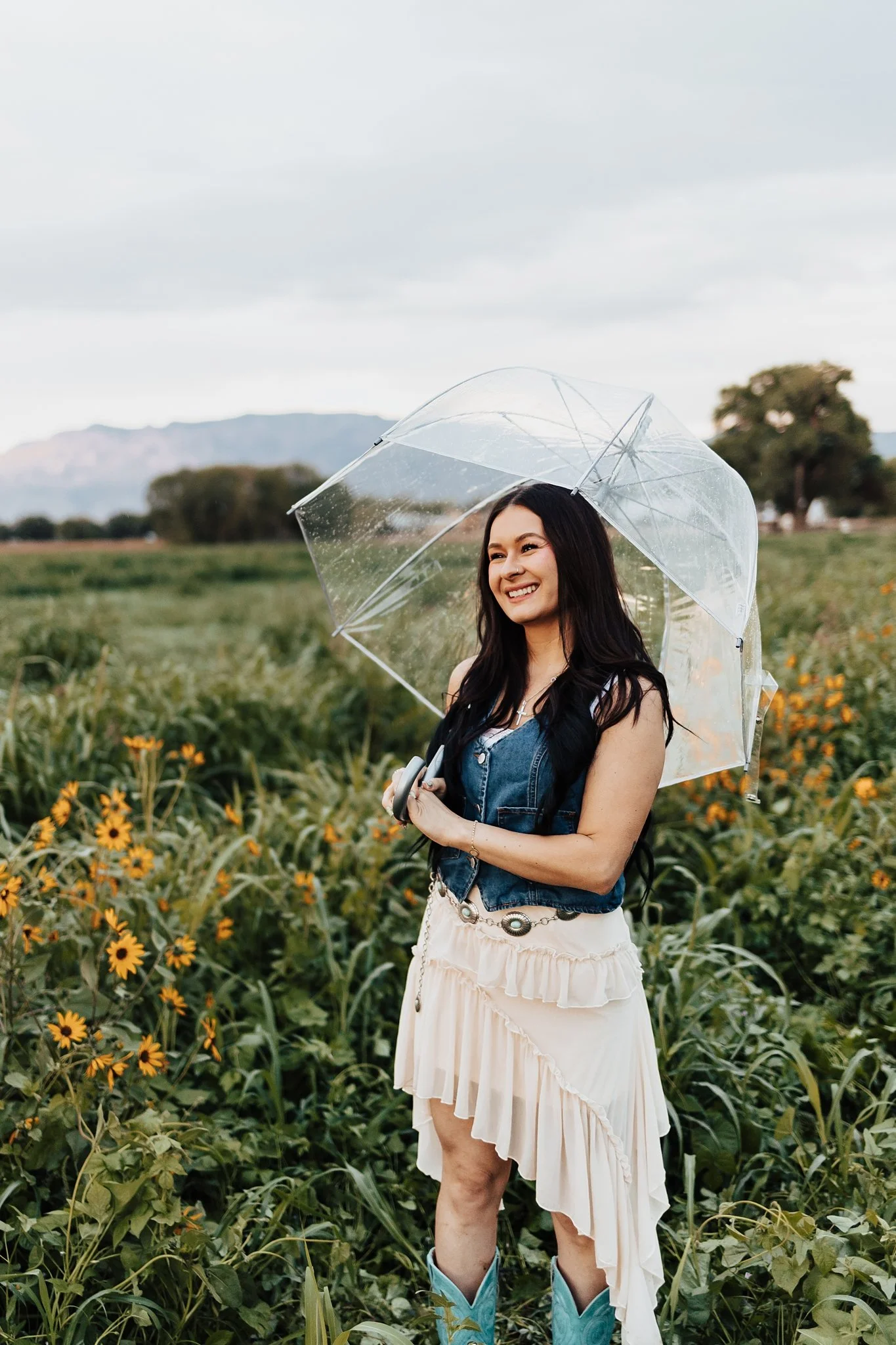 Alicia+lucia+photography+-+southwest+engagement+-+new+mexico+engagement+-+western+engagement_0062.jpg