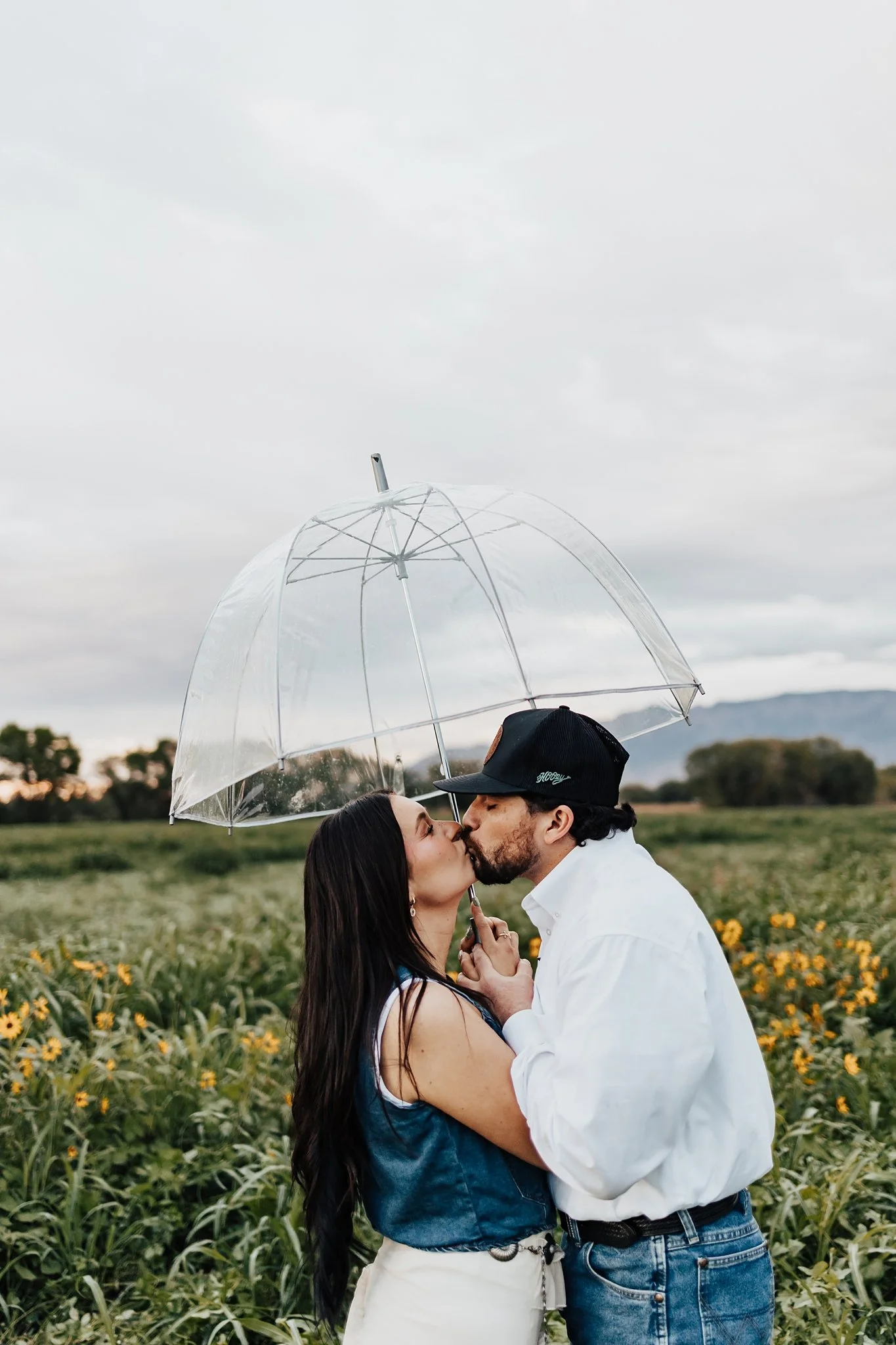 Alicia+lucia+photography+-+southwest+engagement+-+new+mexico+engagement+-+western+engagement_0077.jpg