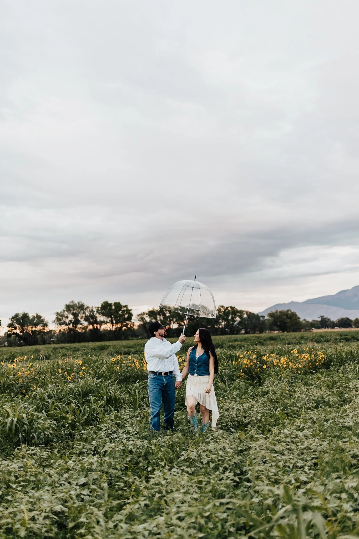 Alicia+lucia+photography+-+southwest+engagement+-+new+mexico+engagement+-+western+engagement_0078.jpg