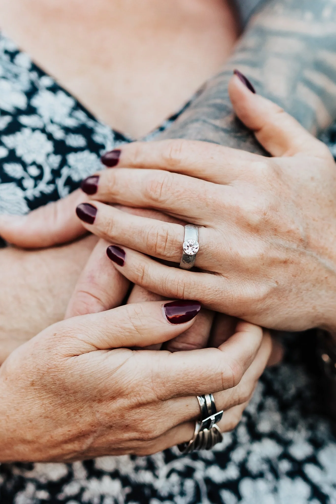 Alicia+lucia+photography+-+desert+engagement+-+southwest+engagement+-+santa+fe+wedding_0008.jpg