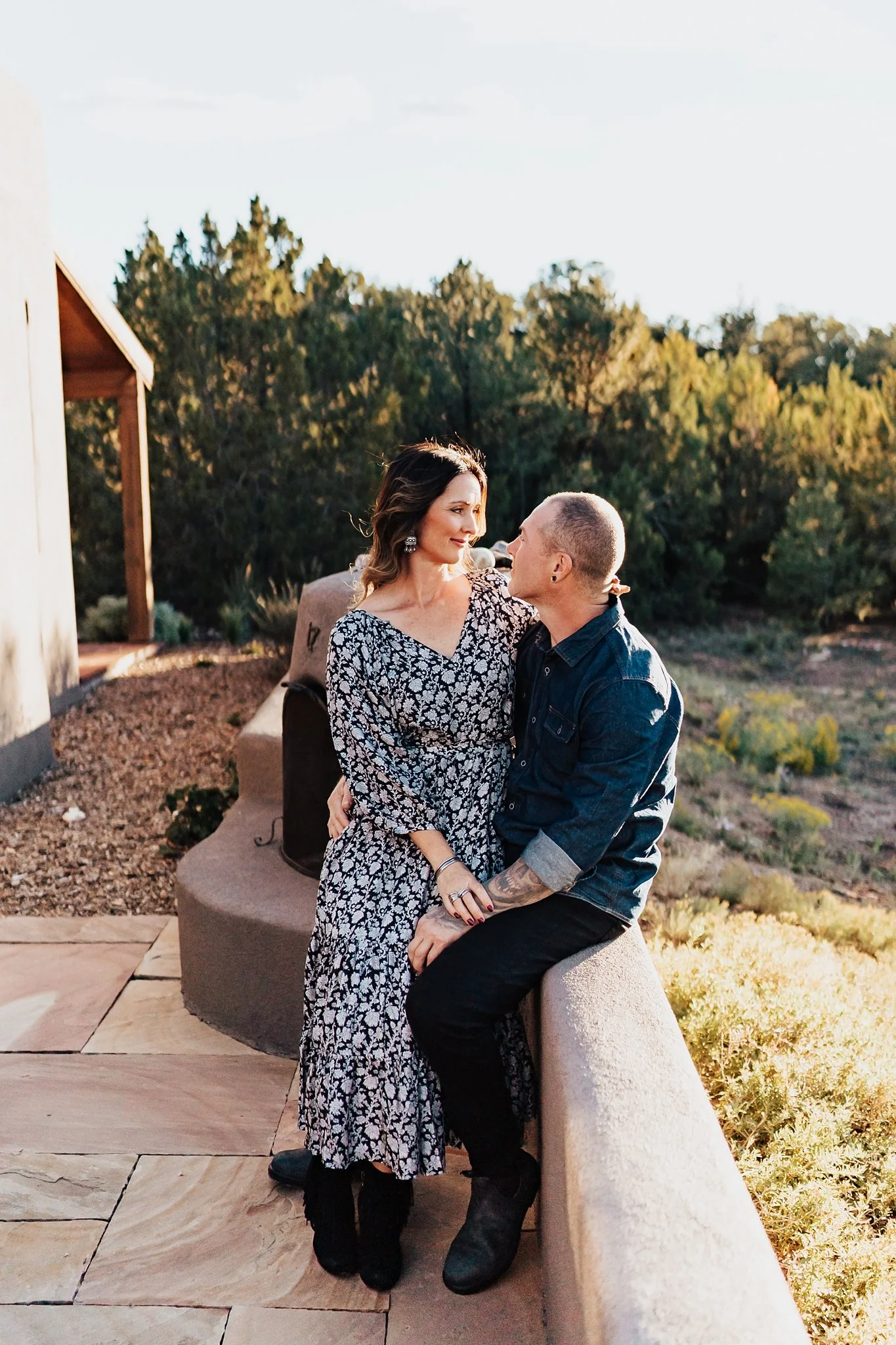 Alicia+lucia+photography+-+desert+engagement+-+southwest+engagement+-+santa+fe+wedding_0015.jpg