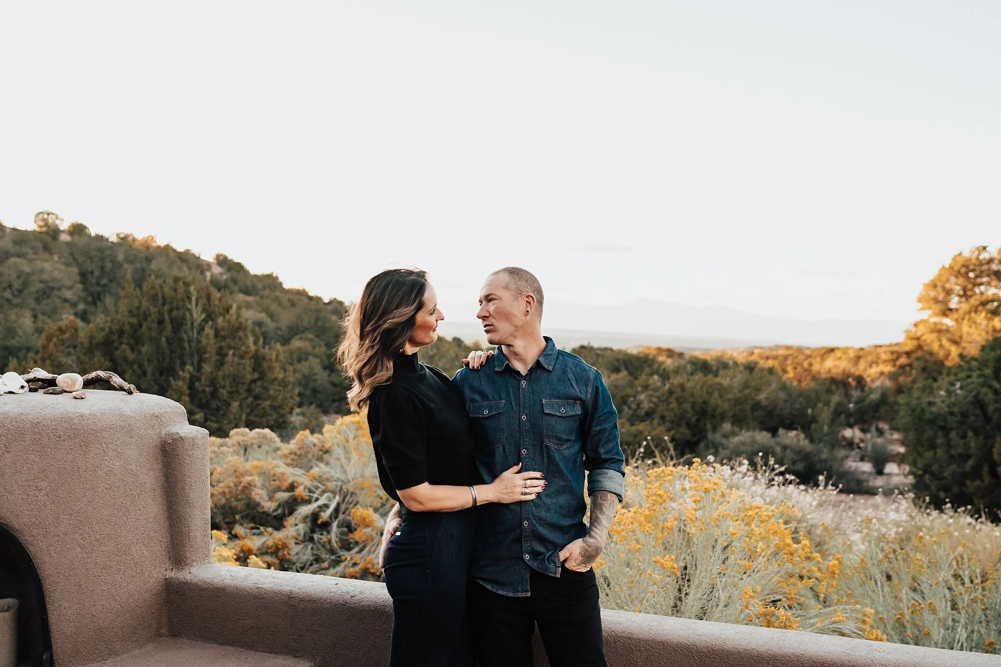 Alicia+lucia+photography+-+desert+engagement+-+southwest+engagement+-+santa+fe+wedding_0027.jpg