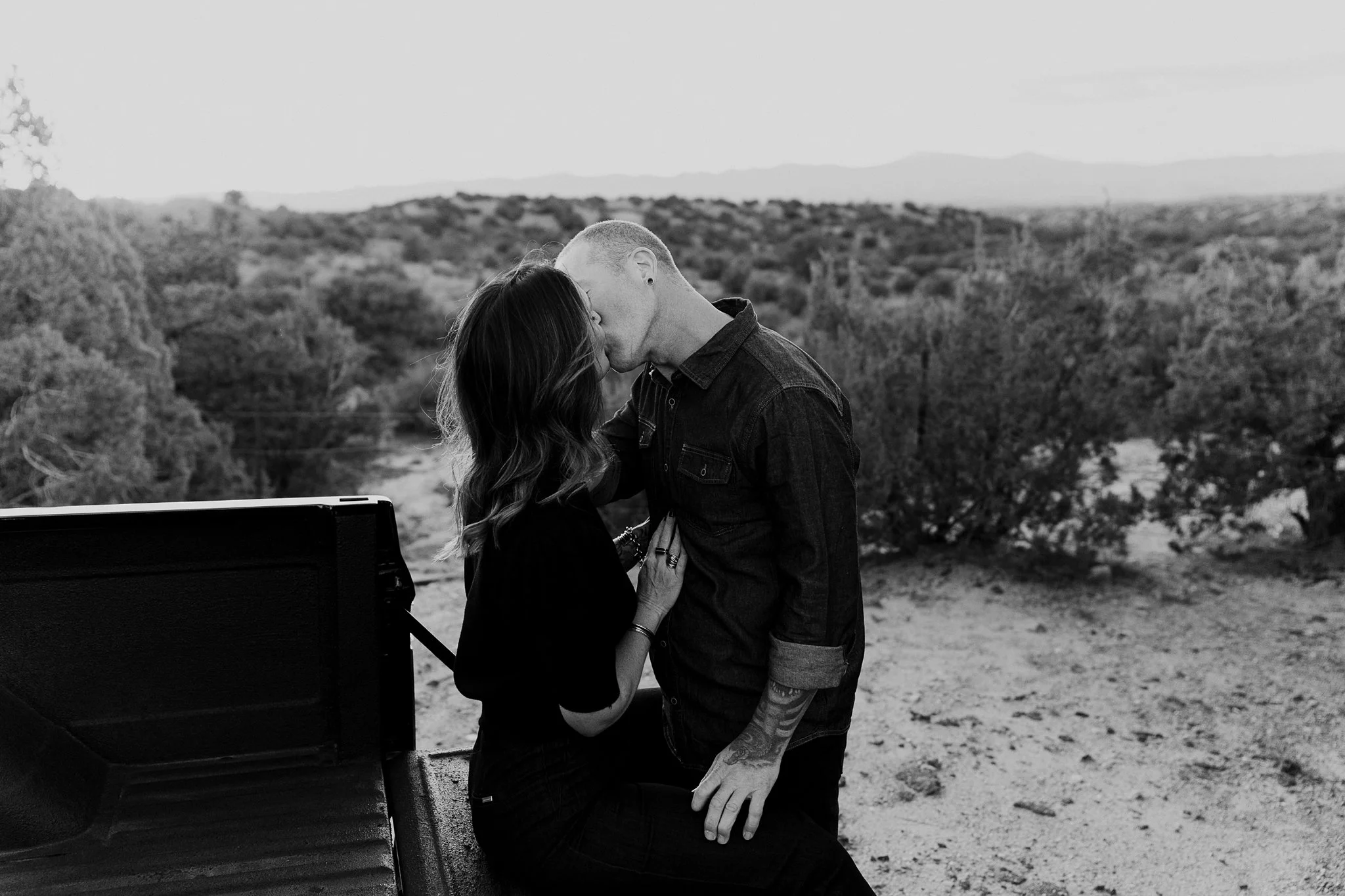 Alicia+lucia+photography+-+desert+engagement+-+southwest+engagement+-+santa+fe+wedding_0053.jpg