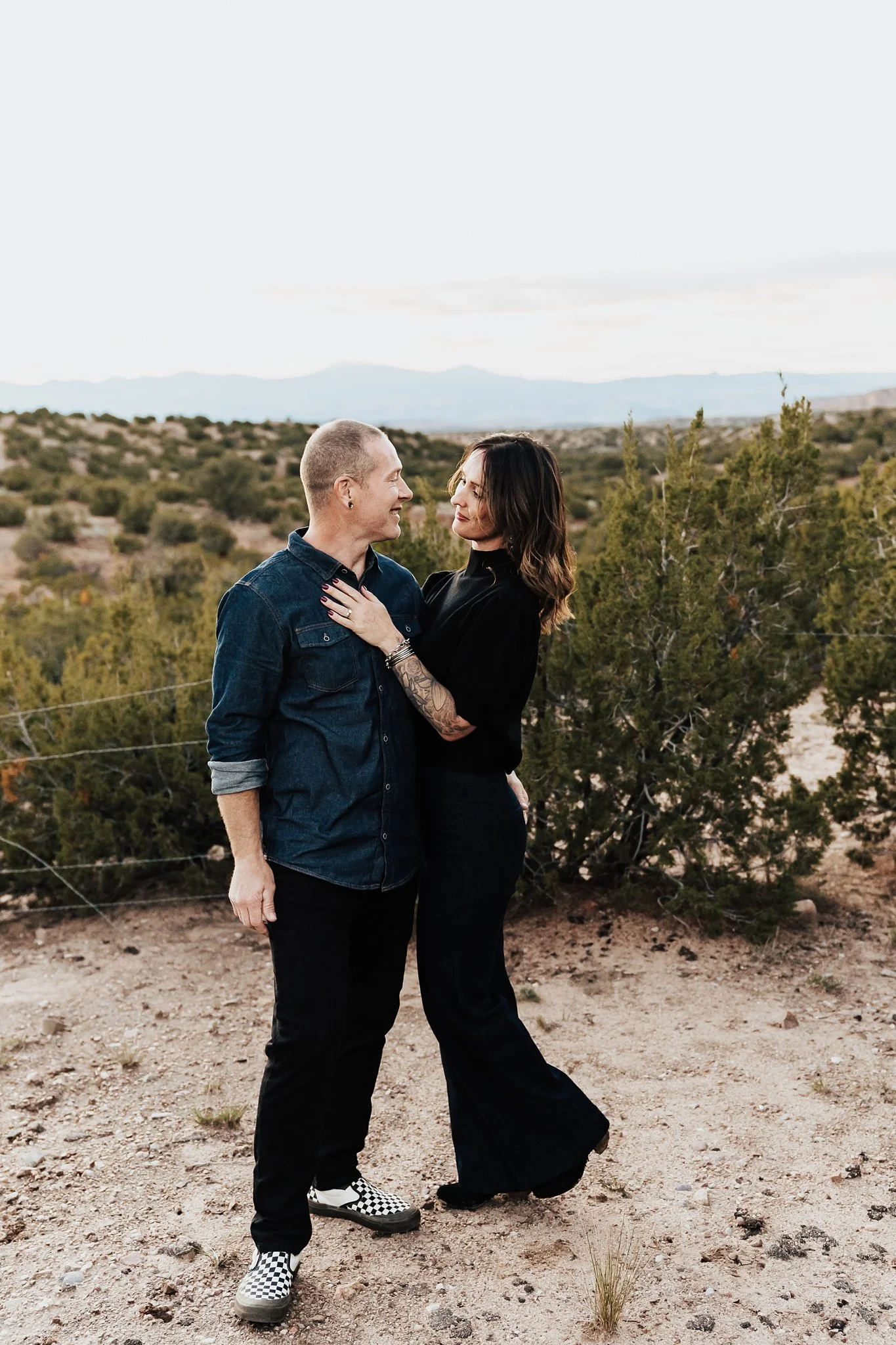 Alicia+lucia+photography+-+desert+engagement+-+southwest+engagement+-+santa+fe+wedding_0054.jpg