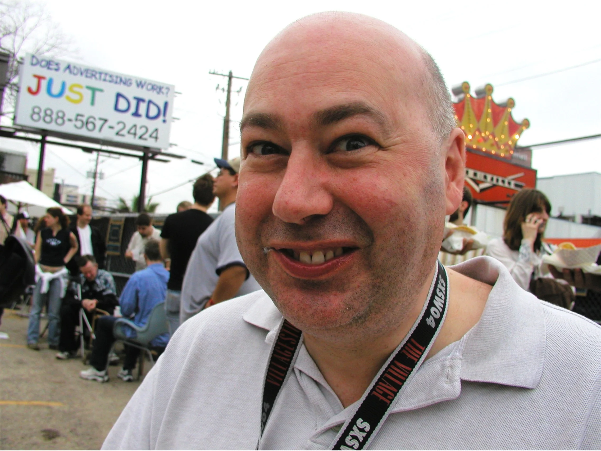 Martin Goldshmidt eating.jpg
