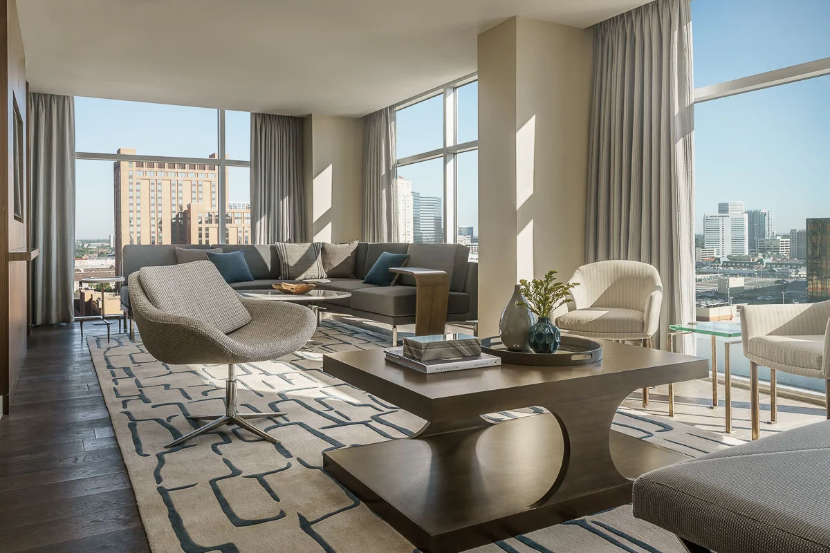 HYATT_HOUSTON-06789-Edit_ret.jpg