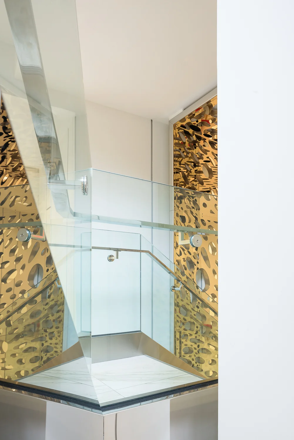 Studio Munge / Ice / Toronto