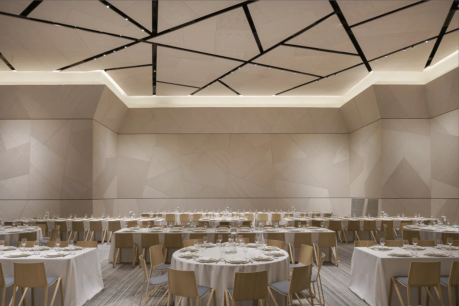 StudioMunge_WilliamValeHotel_©MichaelStavaridis-.jpg
