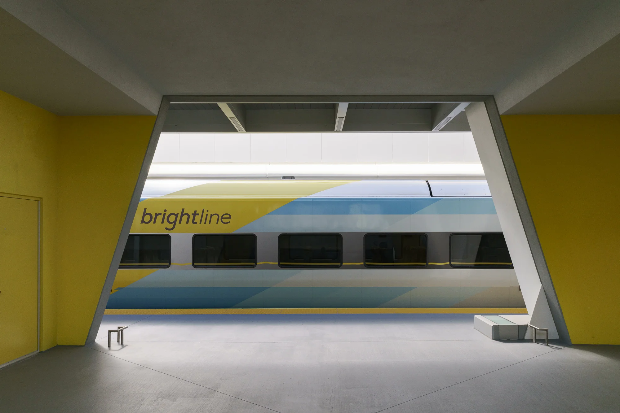 Rockwell_Brightline_©MichaelStavaridis--19.jpg