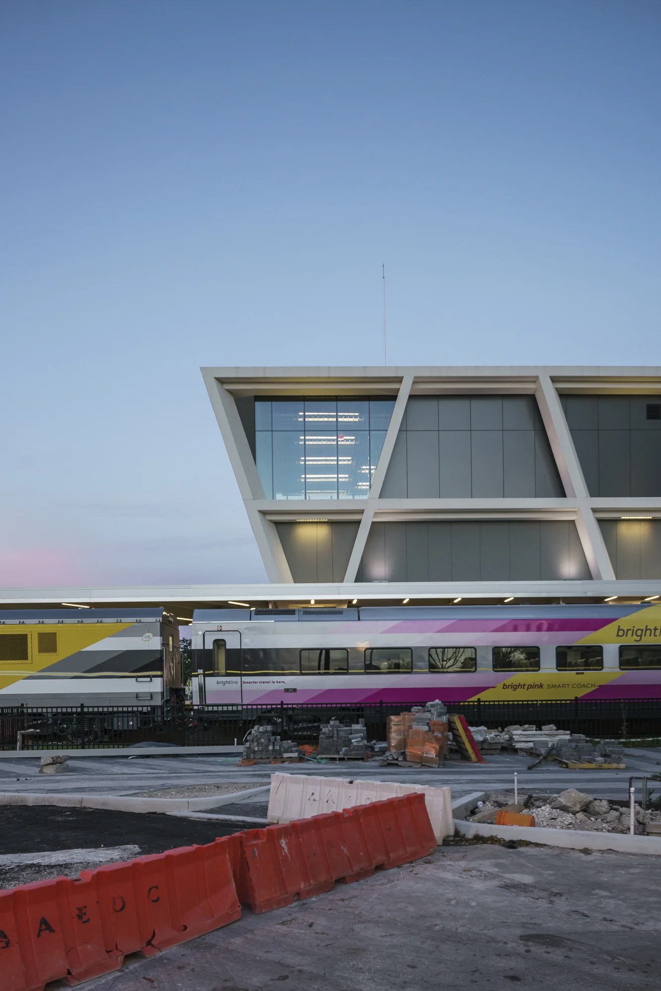 Rockwell_Brightline_©MichaelStavaridis-7353.jpg