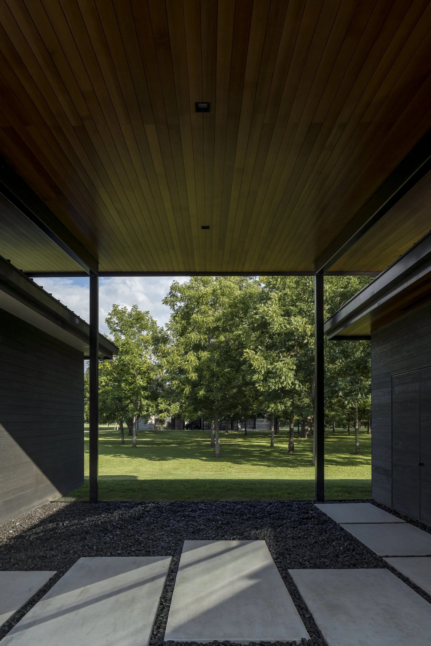 Houston ranch home designed by Nina Magon and LaRure Architects ...