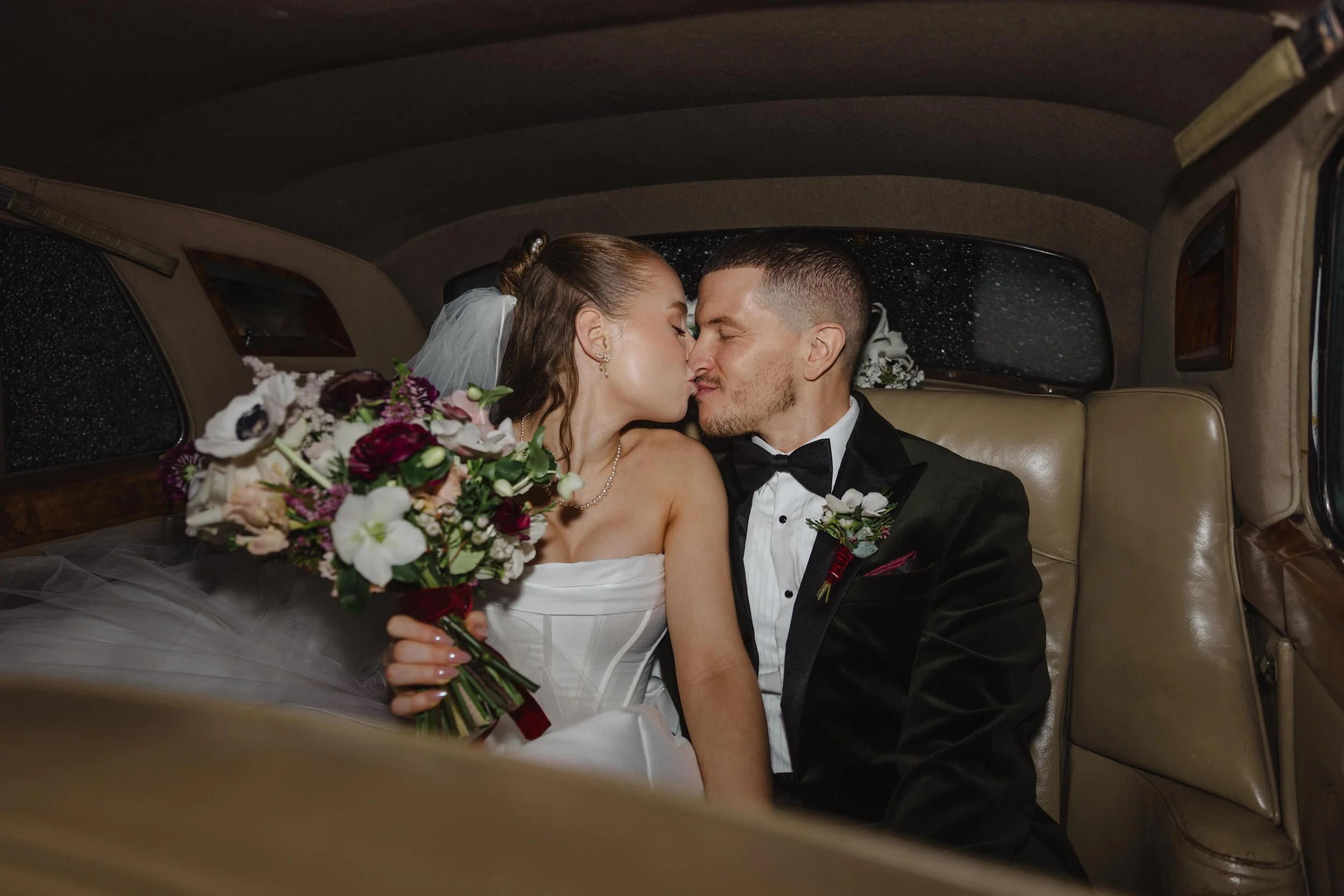 A & J WEDDING HIGHS-29.jpg