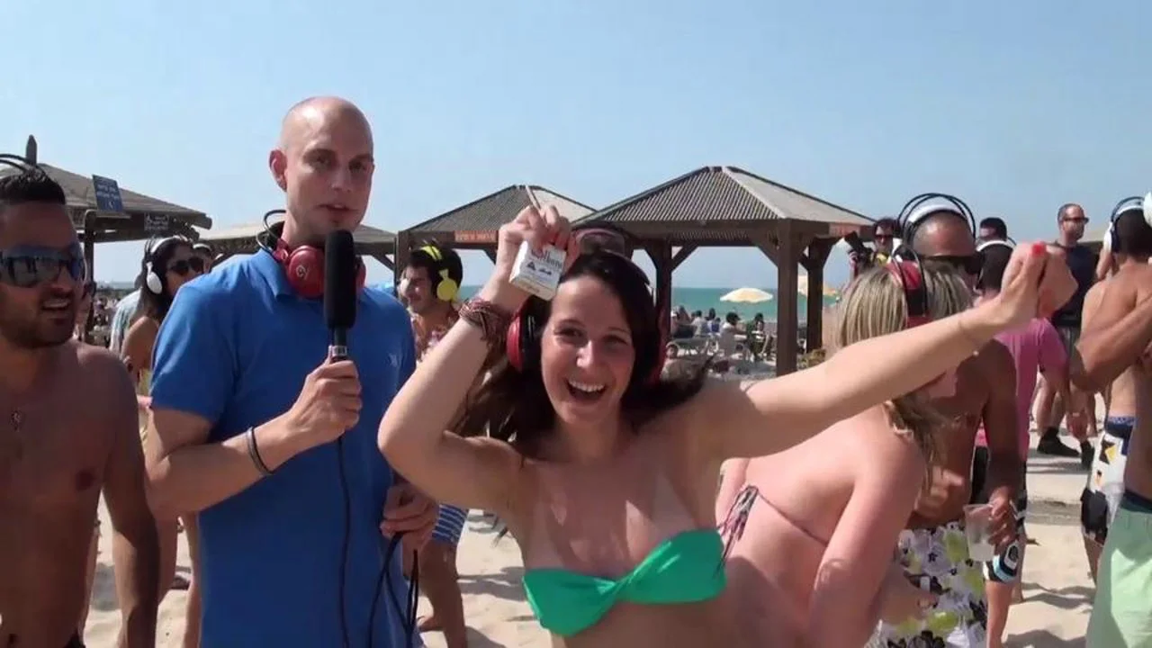 Silent rave in Tel Aviv