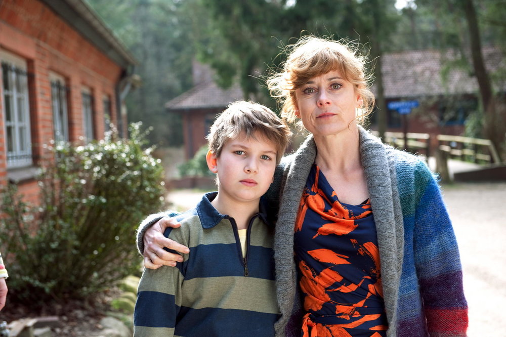 Heike Jansen (Inka Friedrich) und ihr Sohn Sebastian (Luke Vogelbein) können die Passion des Vaters nicht teilen