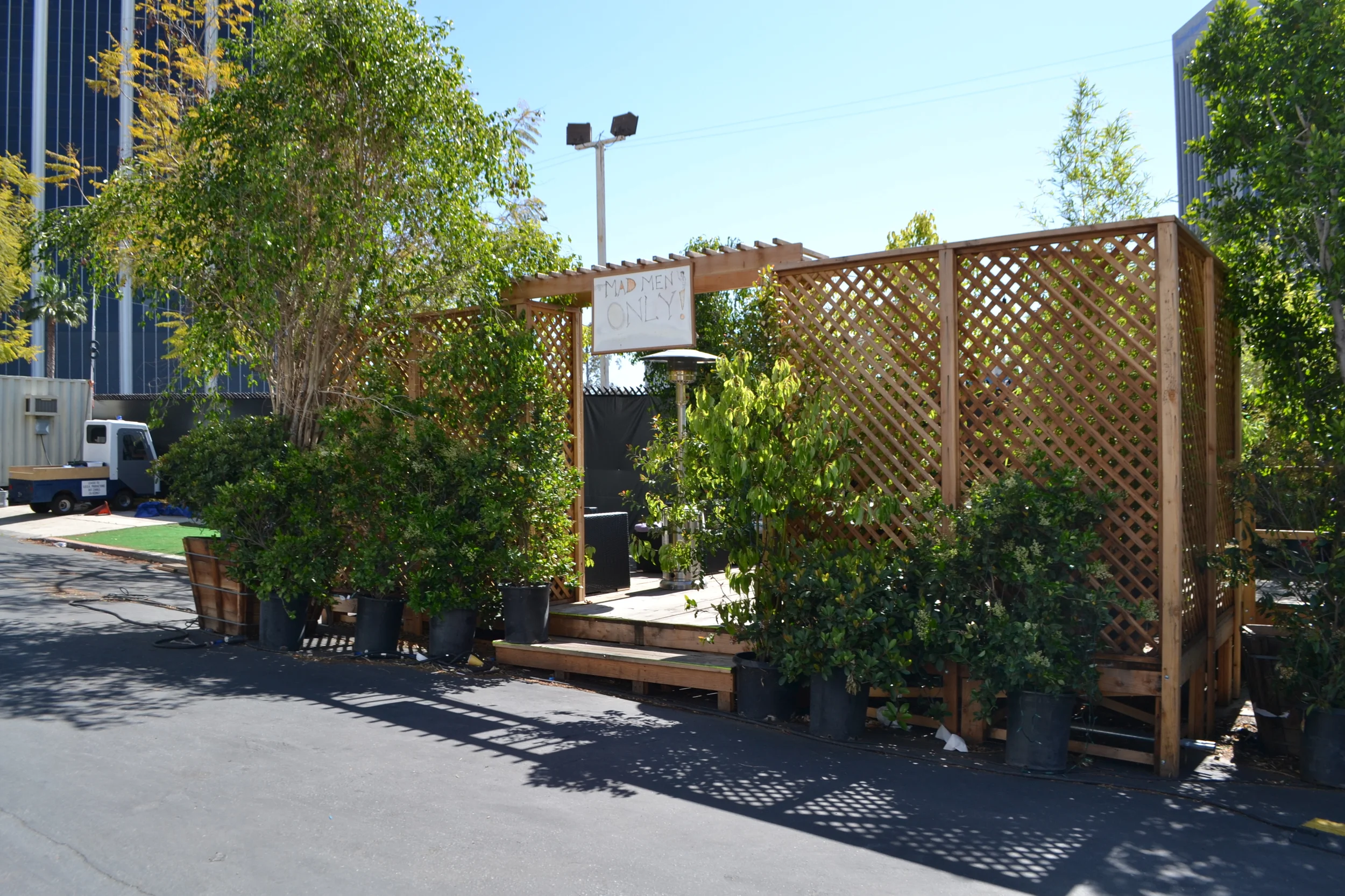 MM S6 . Art Dept. Assistant