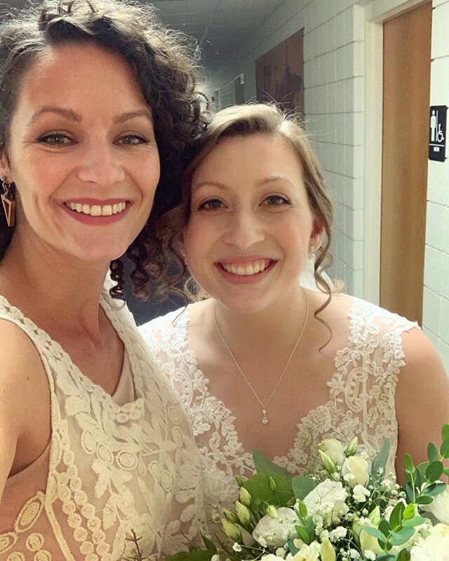 It was such a gift and an honor to be by my niece&rsquo;s side on her special day. I got to do her hair, nails, makeup, and even aggressively fed her grapes. 😍🥰 Congratulations @kenzie_emmons and Eric! #whenlifegivesyouemmons