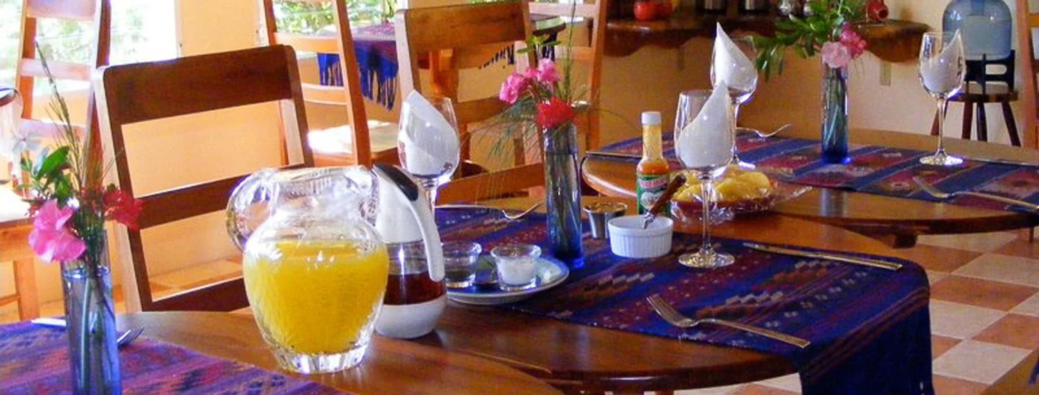 breakfast-lounge-compressman.jpg