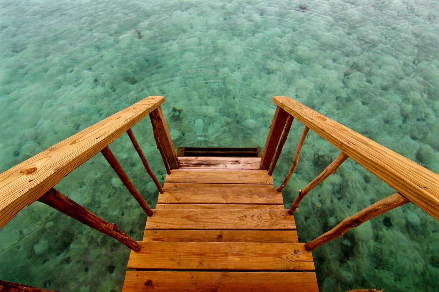 steps+to+pool-compressman.jpg