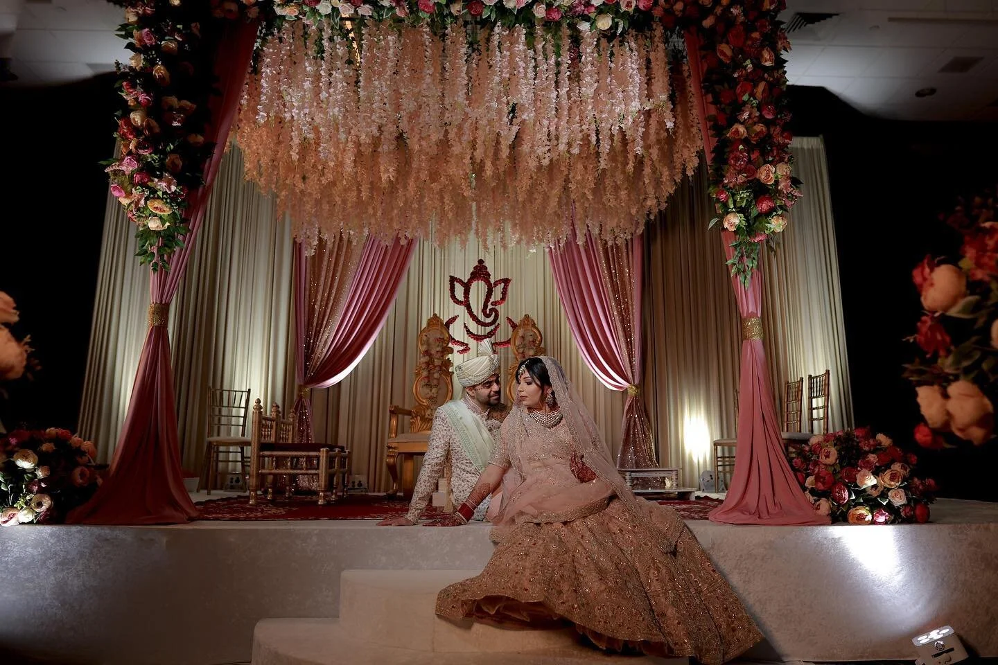 Hima + Manav #MaHi

👰&zwj;♀️: @piggout05 
🏨: @marriottschbrg 
🧳: @dreameventsbysonya
💄: @backstageglow 
🎵: @cymaticent 
📸: @shalinphotos 
🎥: @aria_films 
🥘: @indiahouserestaurants 
🎂: esplanadecakes 
🌹: @poonam.creations