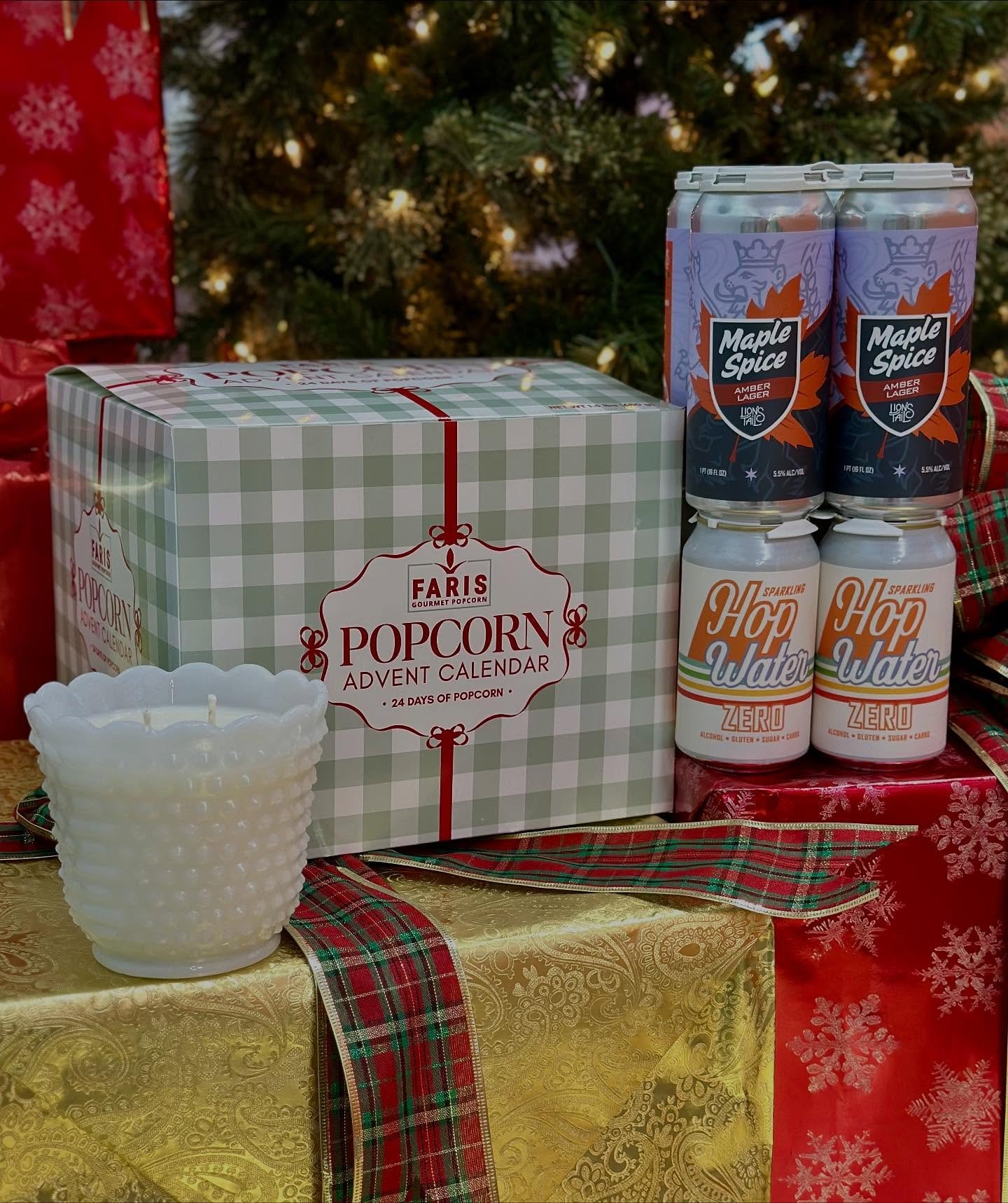 ✨A Cozy Christmas GIVEAWAY✨ 

We&rsquo;re giving away one holiday cheer bundle to celebrate the countdown to Christmas! What&rsquo;s included:
&bull;  Faris Gourmet Popcorn Advent Calendar
&bull;  Vintage Wax Co. Christmas Hearth Candle (non-toxic)
&