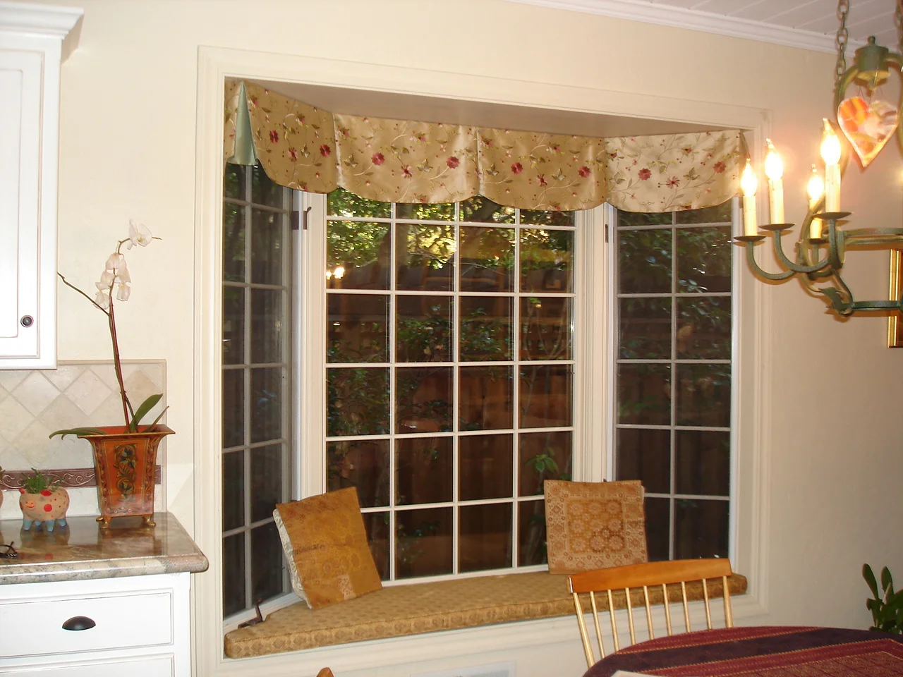 cornice.JPG