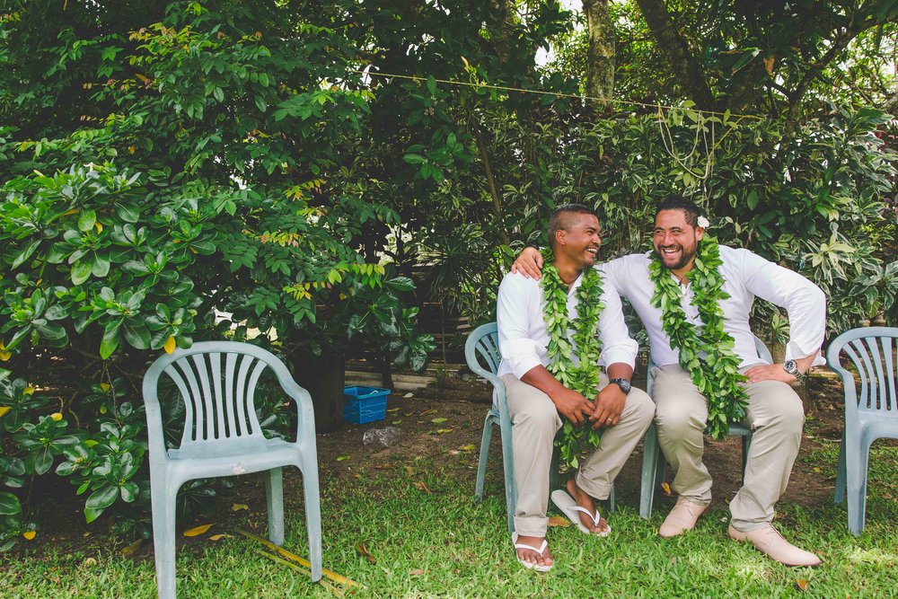 Rarotonga groom 
